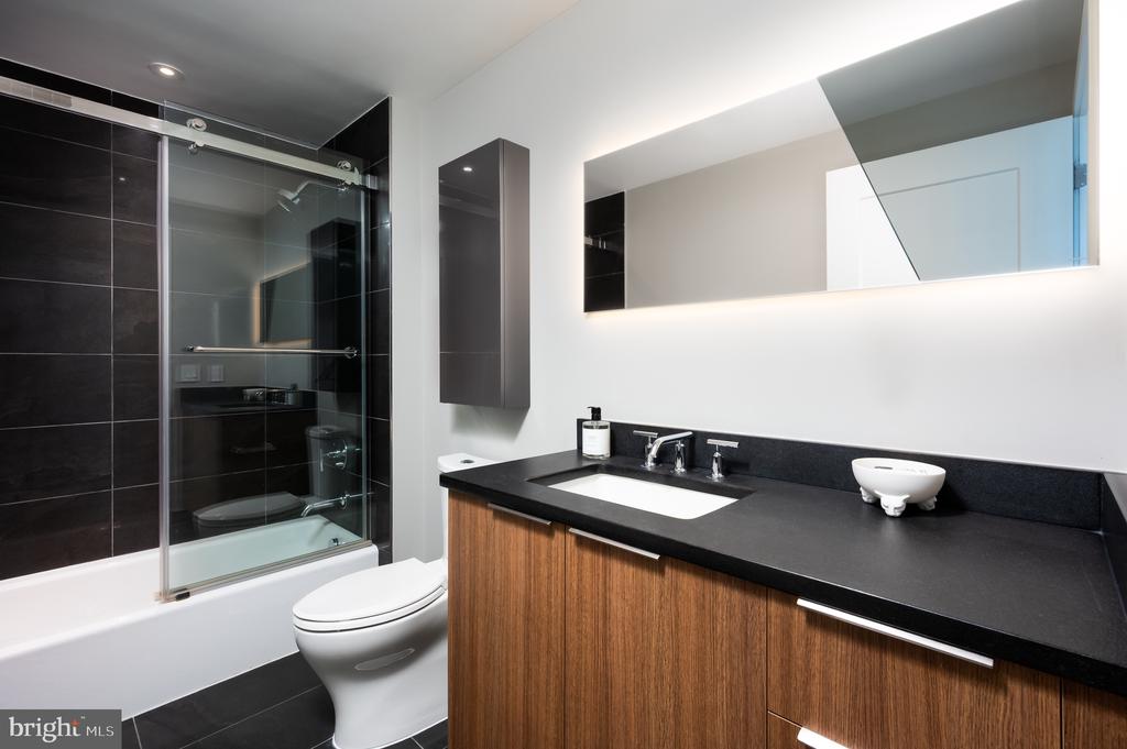 45 SUTTON SQUARE SW 306