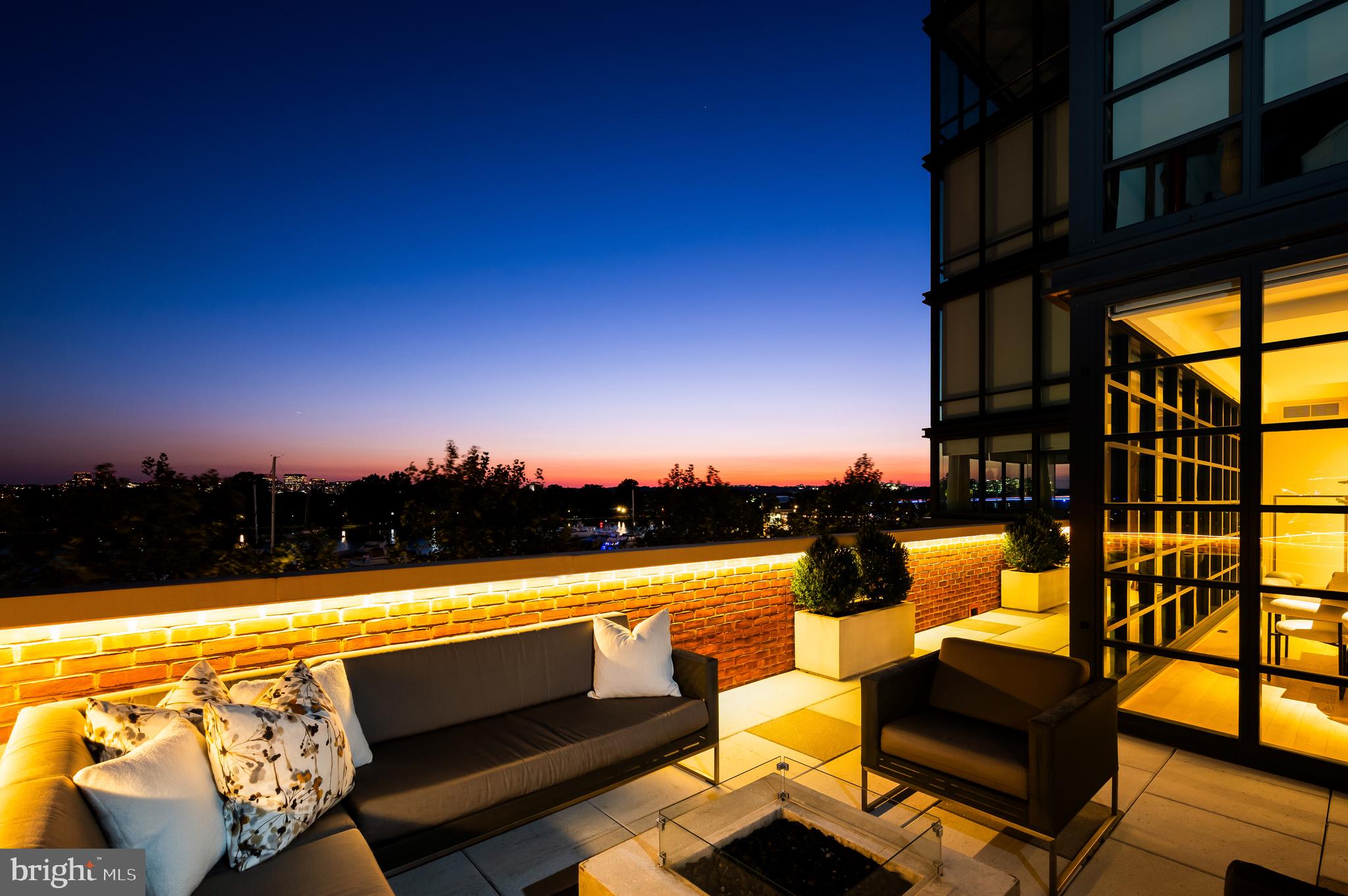 45 SUTTON SQUARE SW 306