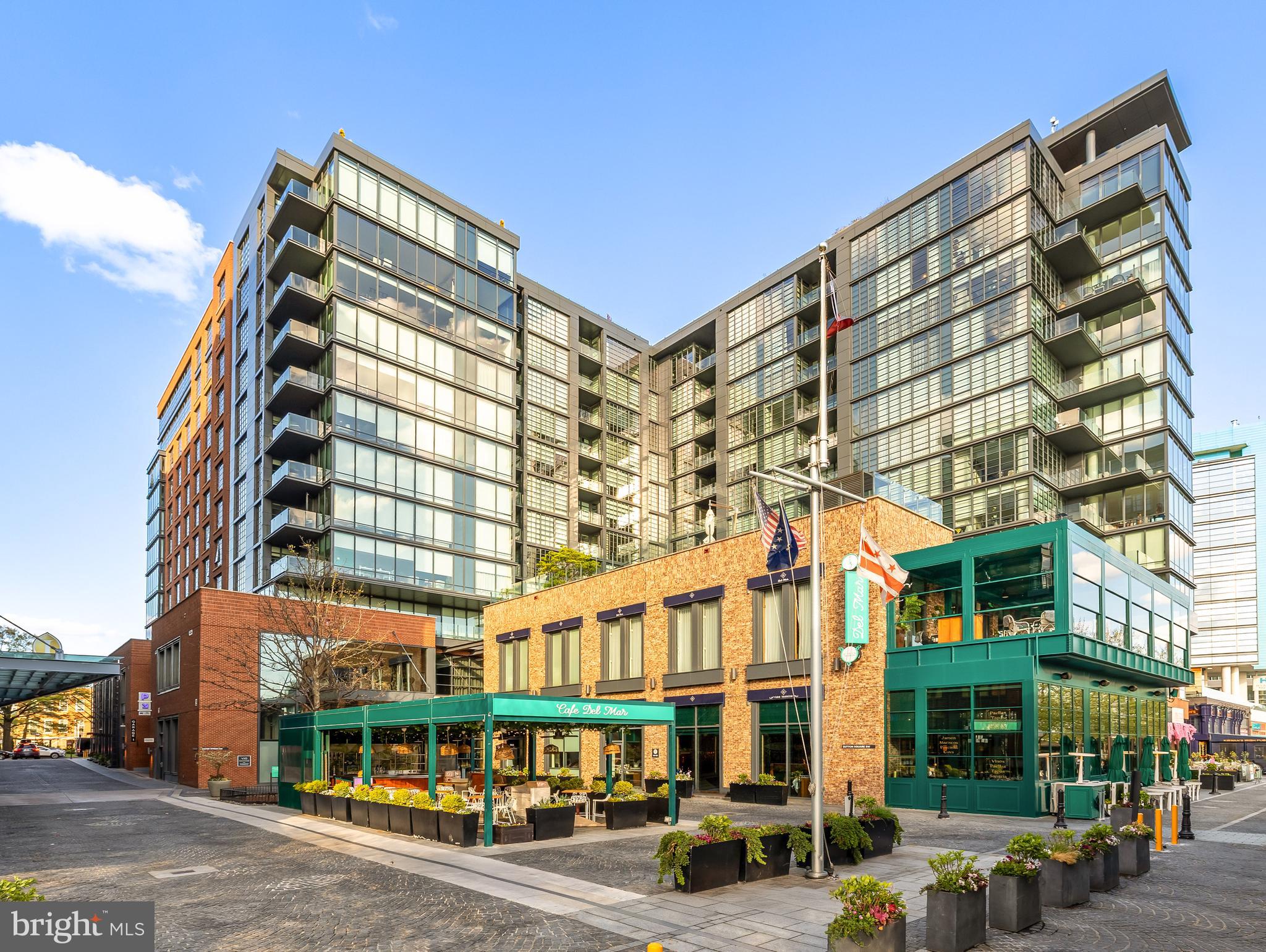 45 SUTTON SQUARE SW 306