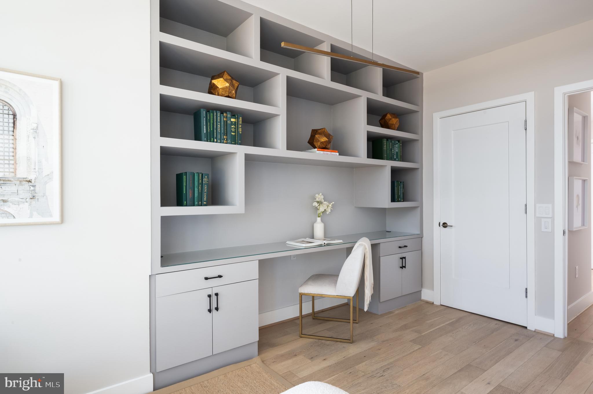 45 SUTTON SQUARE SW 306