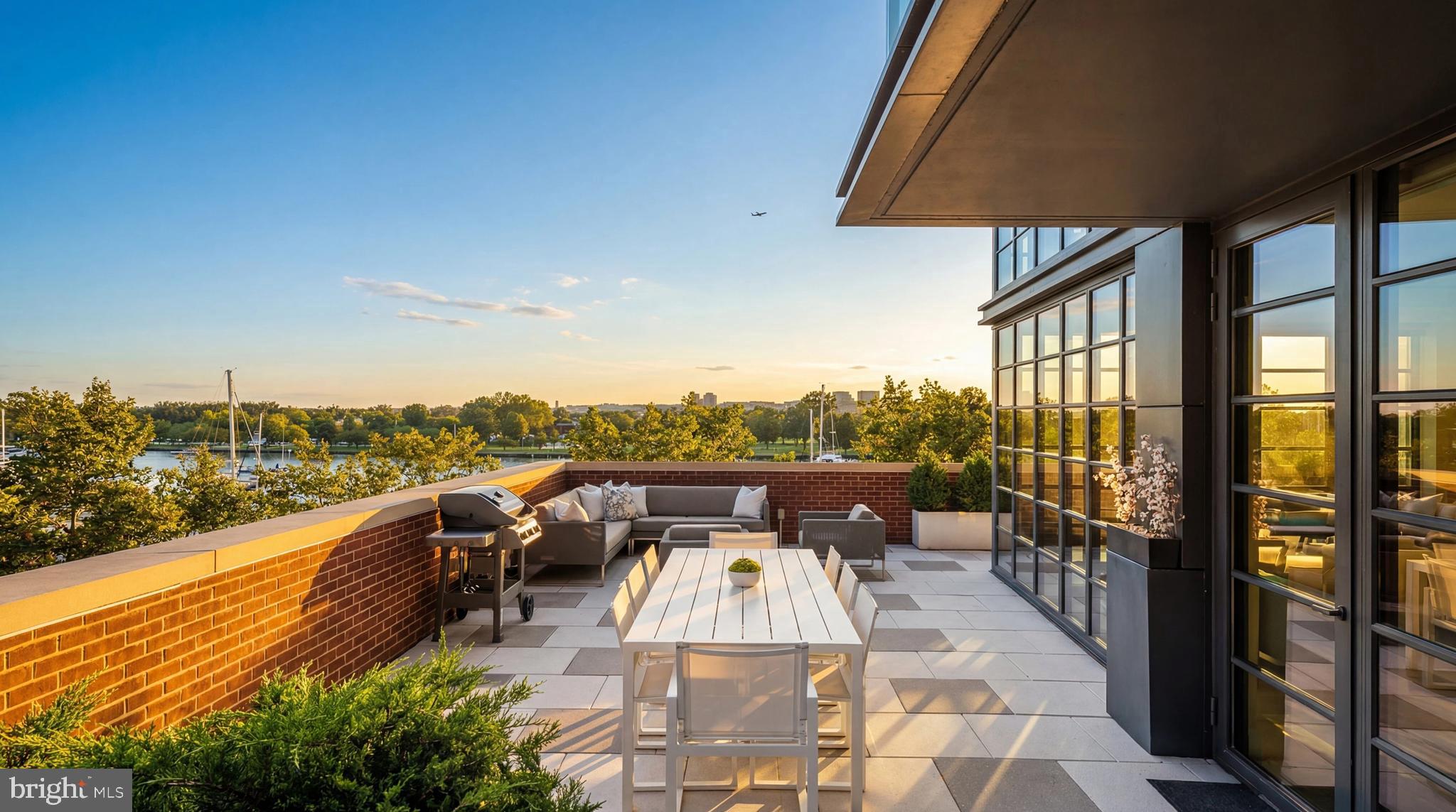 45 SUTTON SQUARE SW 306