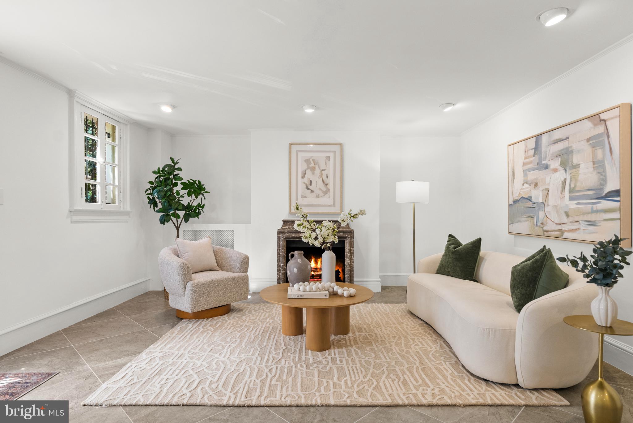 2125 BANCROFT PLACE NW