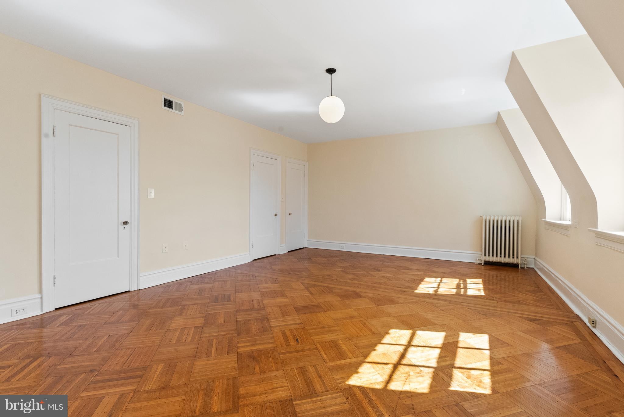 2125 BANCROFT PLACE NW