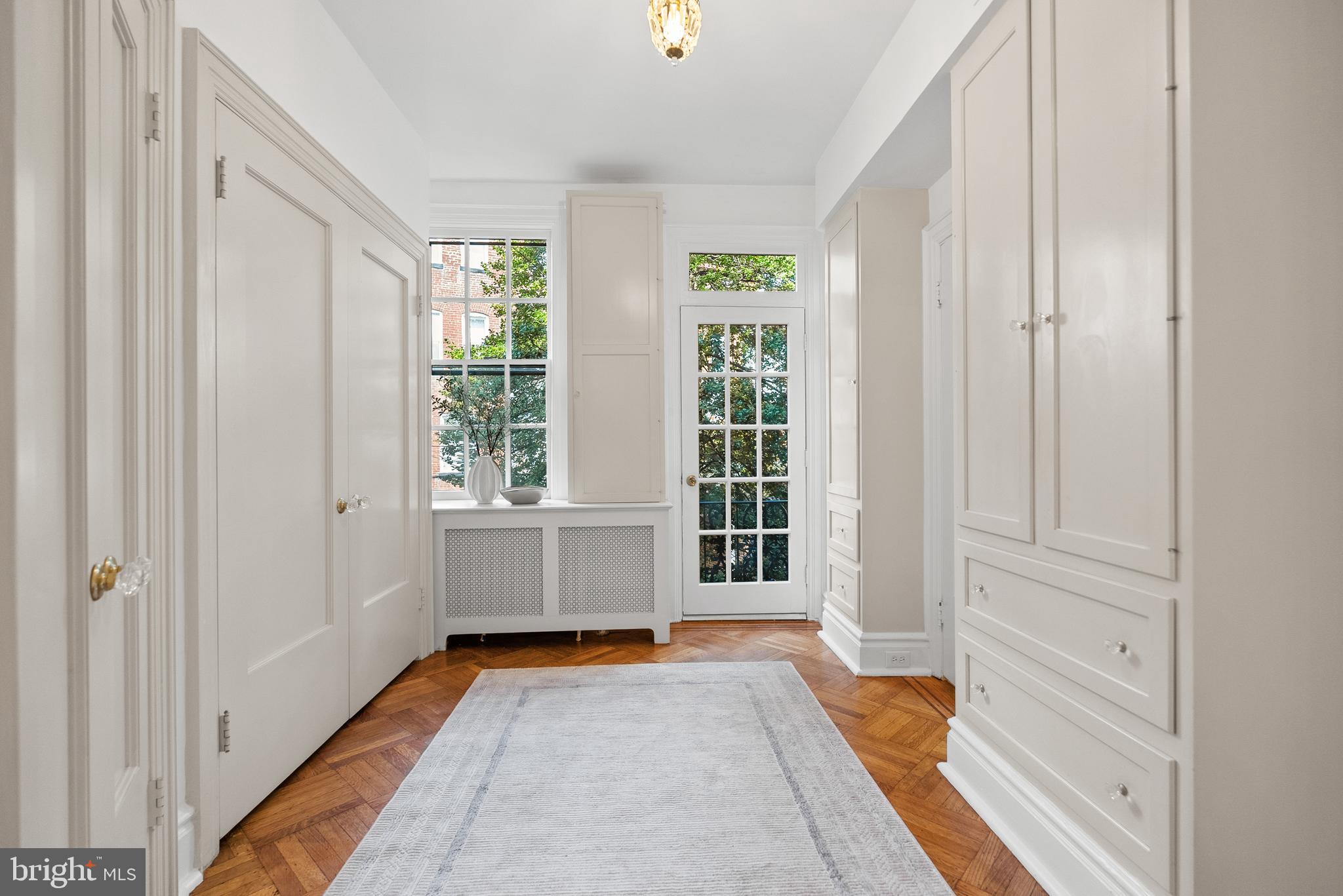 2125 BANCROFT PLACE NW