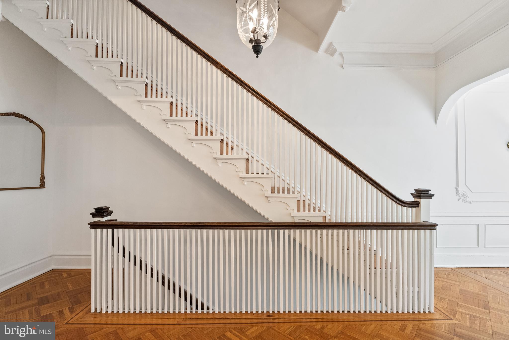 2125 BANCROFT PLACE NW