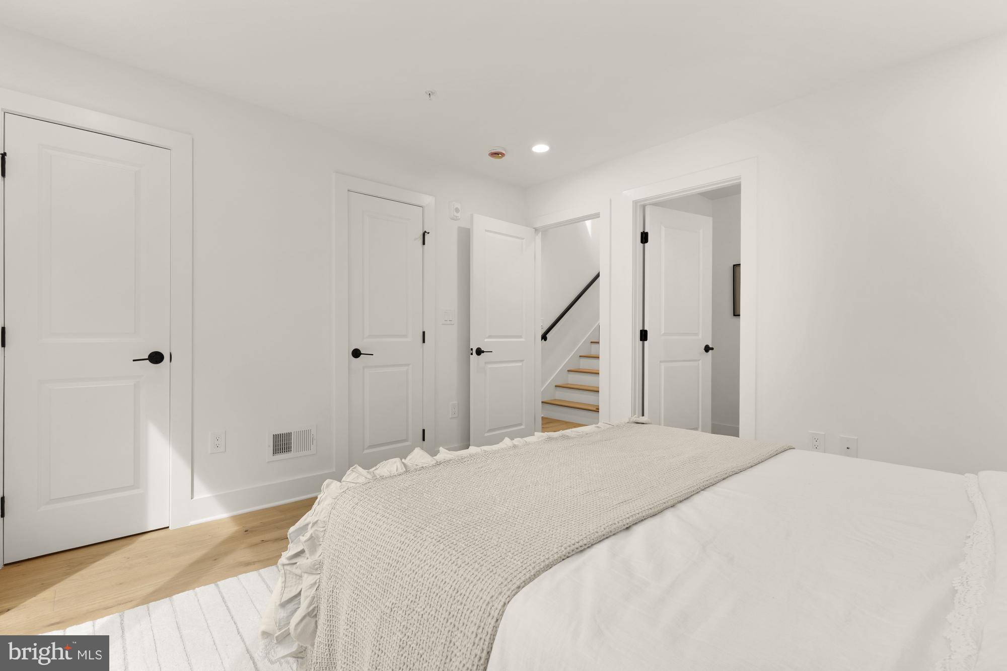 1325 ORREN STREET NE D