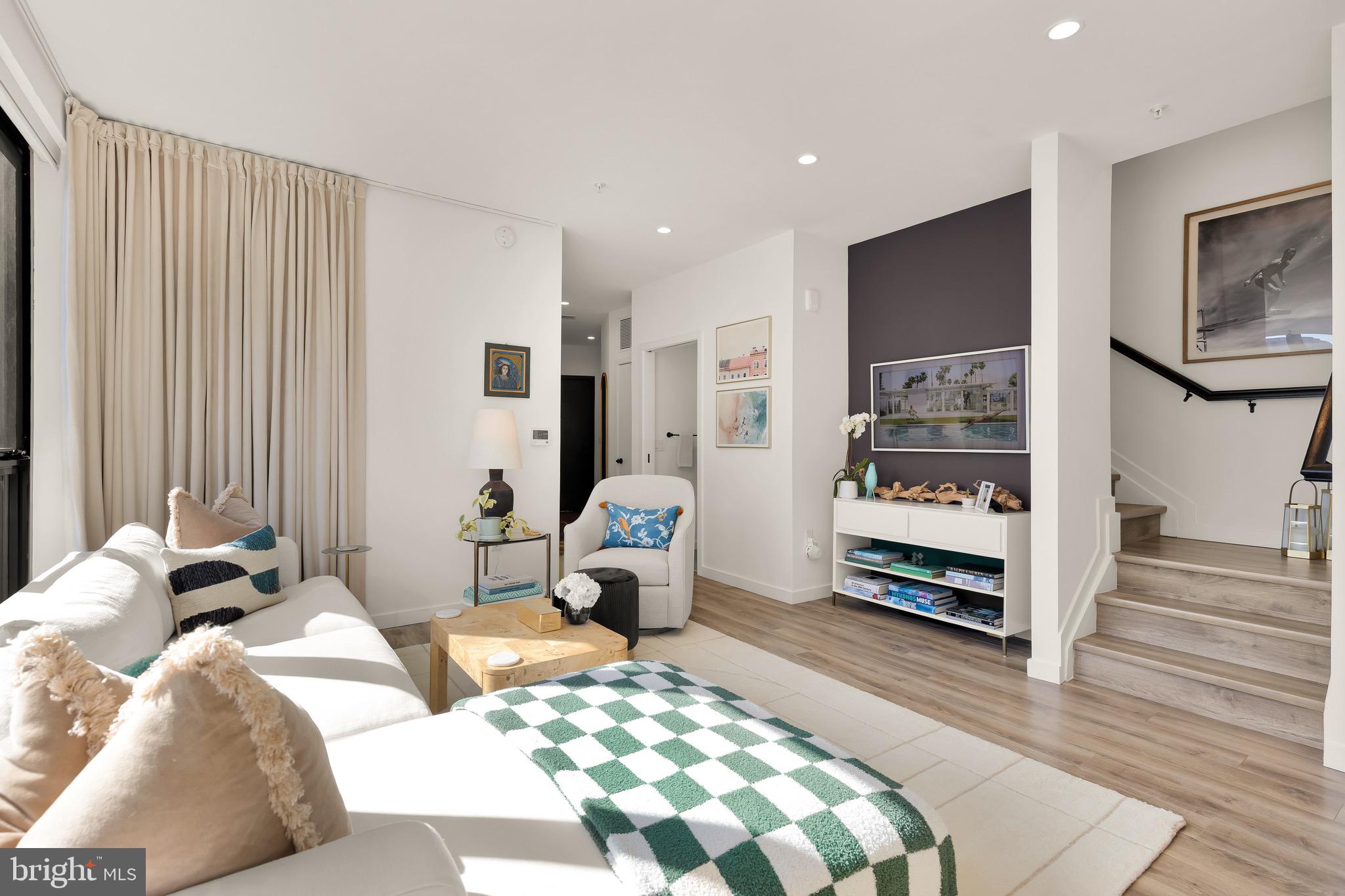 1500 HARRY THOMAS WAY NE 501