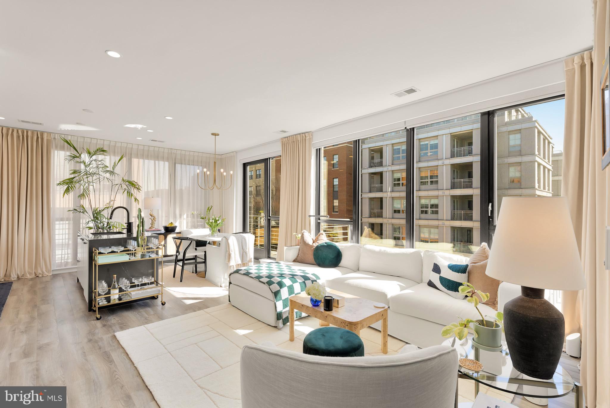 1500 HARRY THOMAS WAY NE 501