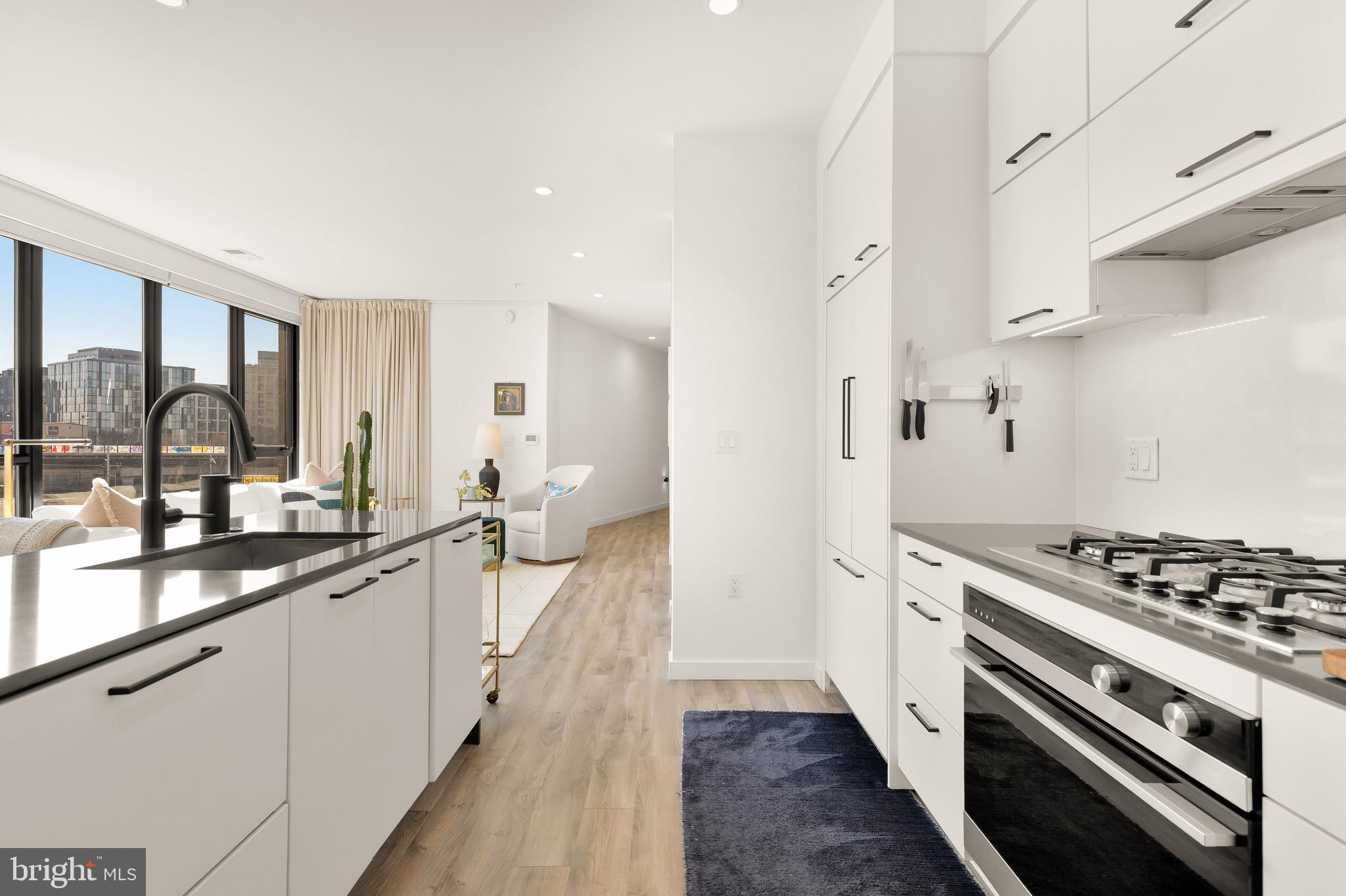 1500 HARRY THOMAS WAY NE 501