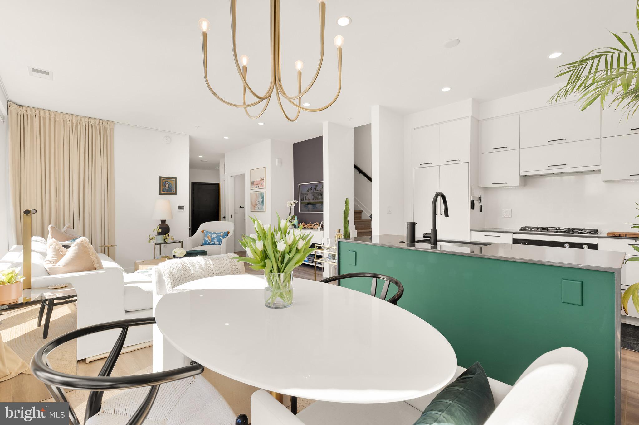 1500 HARRY THOMAS WAY NE 501