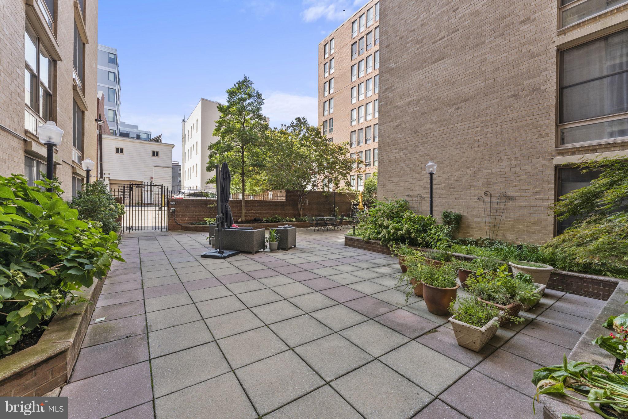 1260 21ST STREET NW 1005