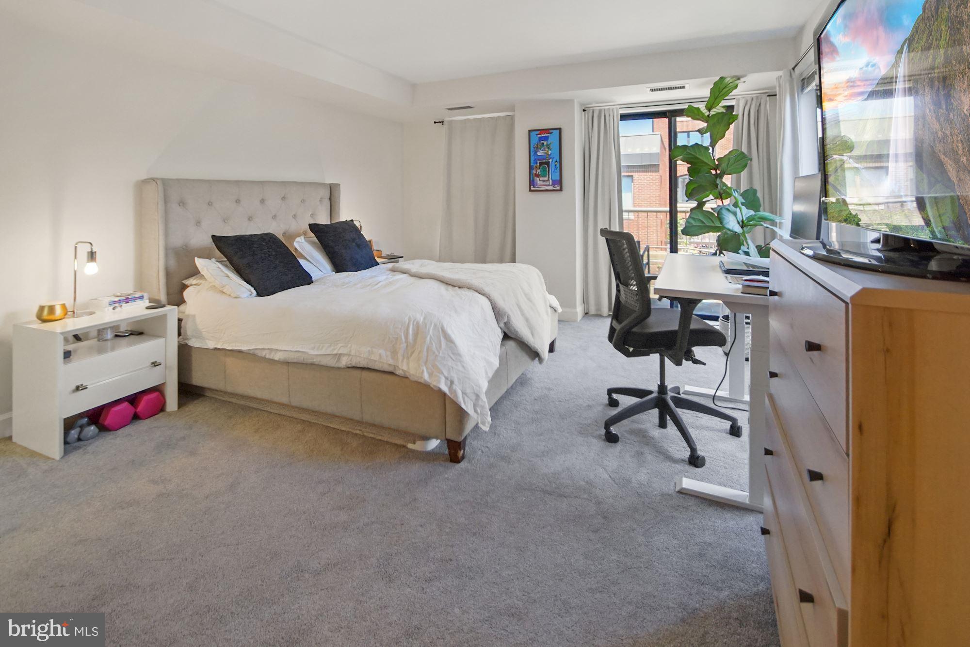 1080 WISCONSIN AVENUE NW 3011