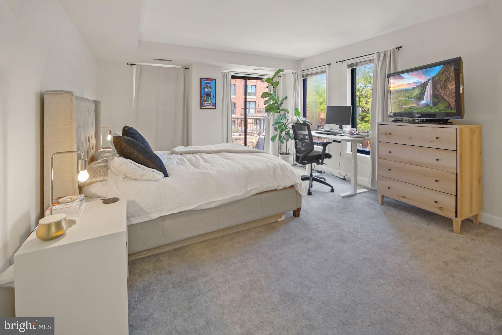 1080 WISCONSIN AVENUE NW 3011