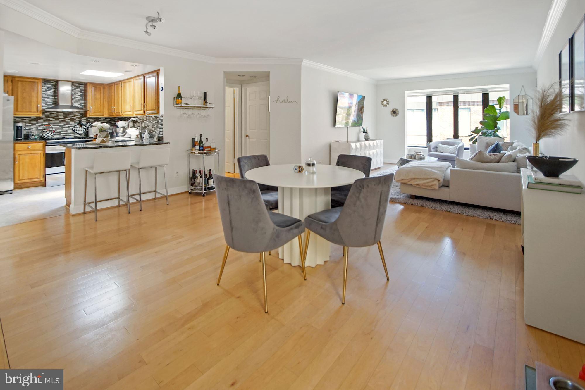 1080 WISCONSIN AVENUE NW 3011