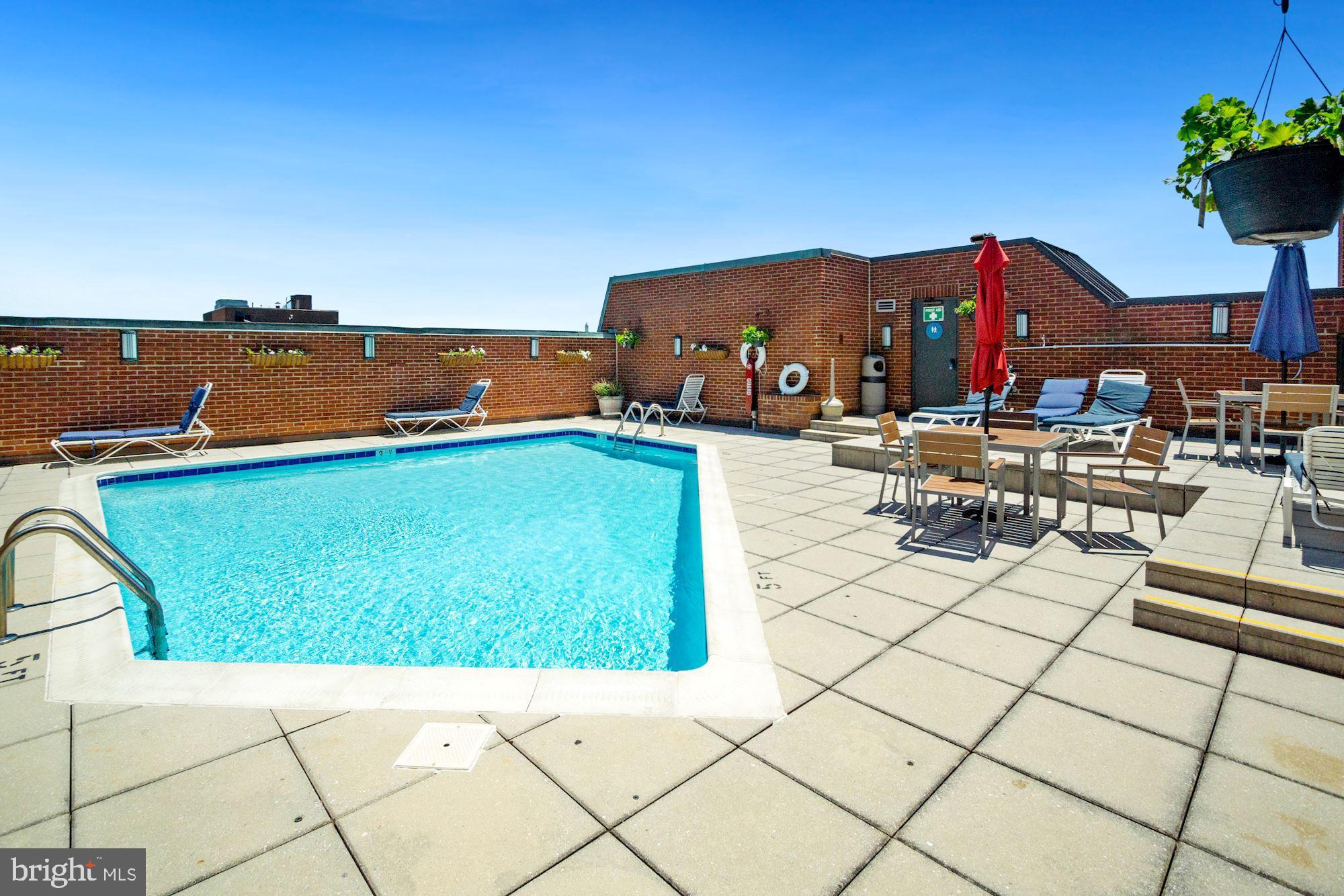 1080 WISCONSIN AVENUE NW 3011