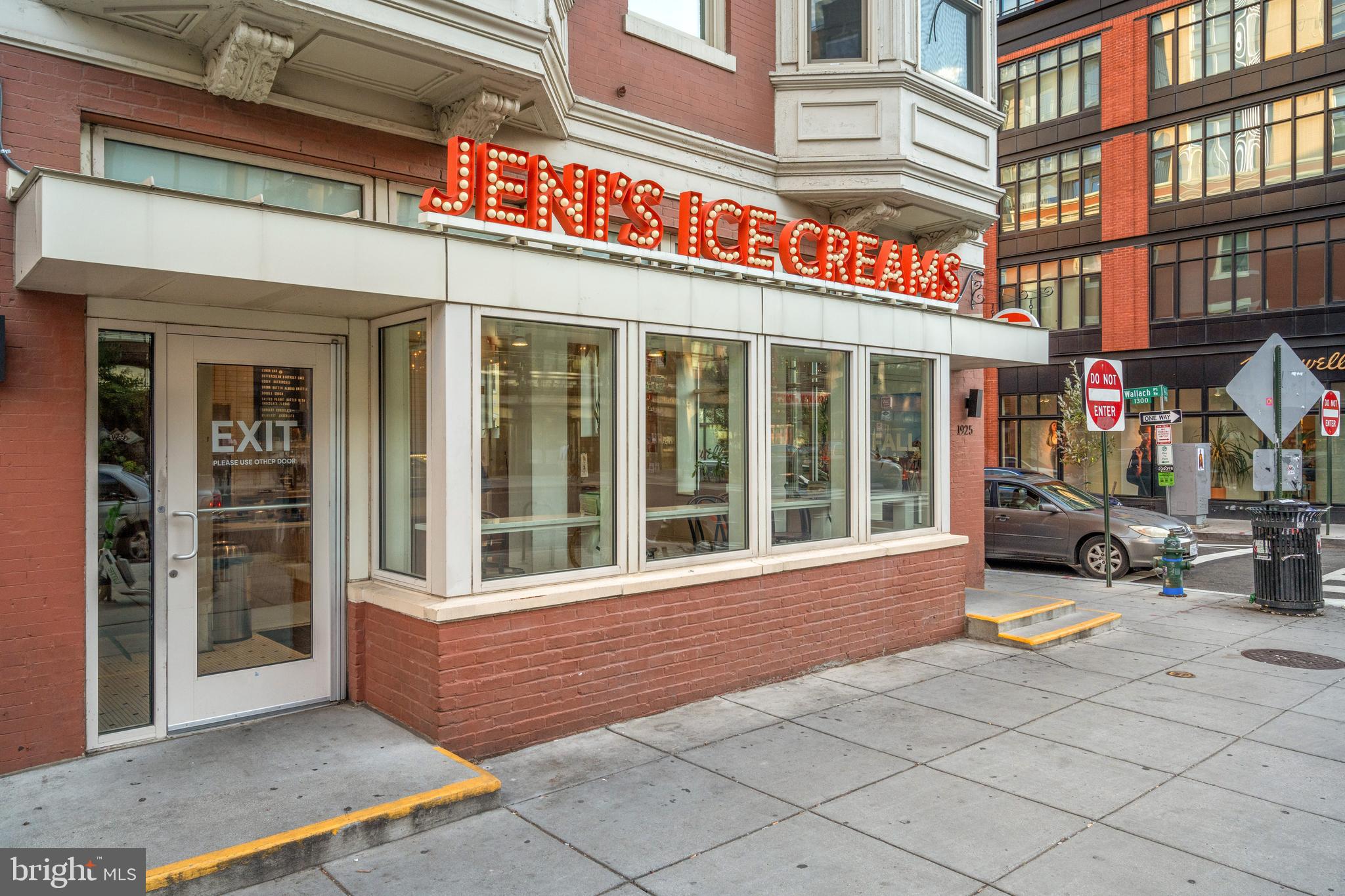 1421 CHAPIN STREET NW 102