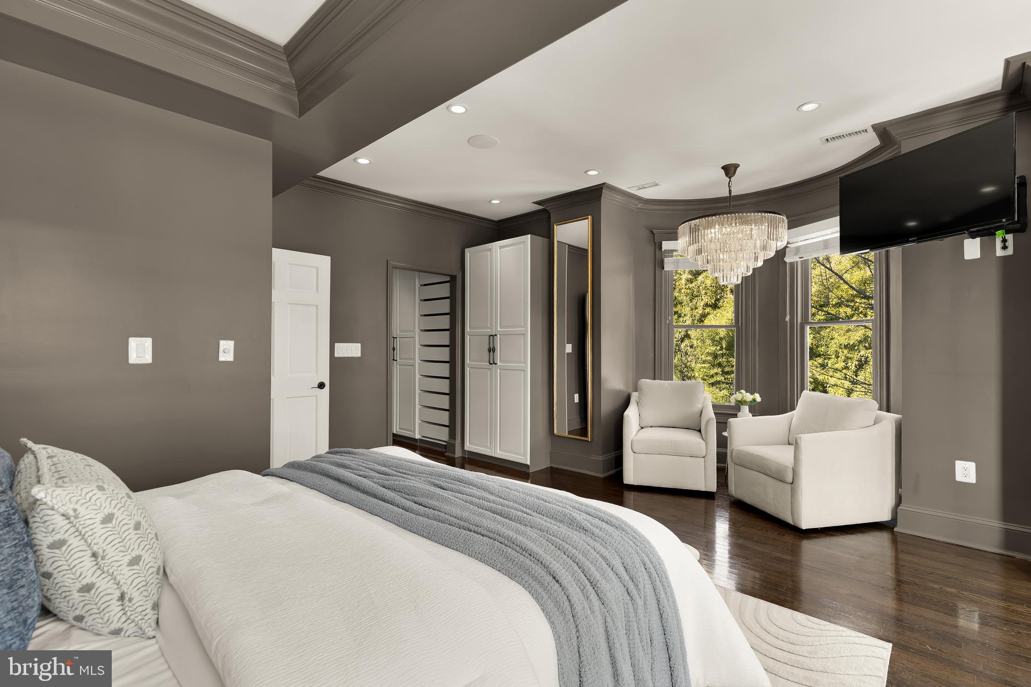 2200 DECATUR PLACE NW