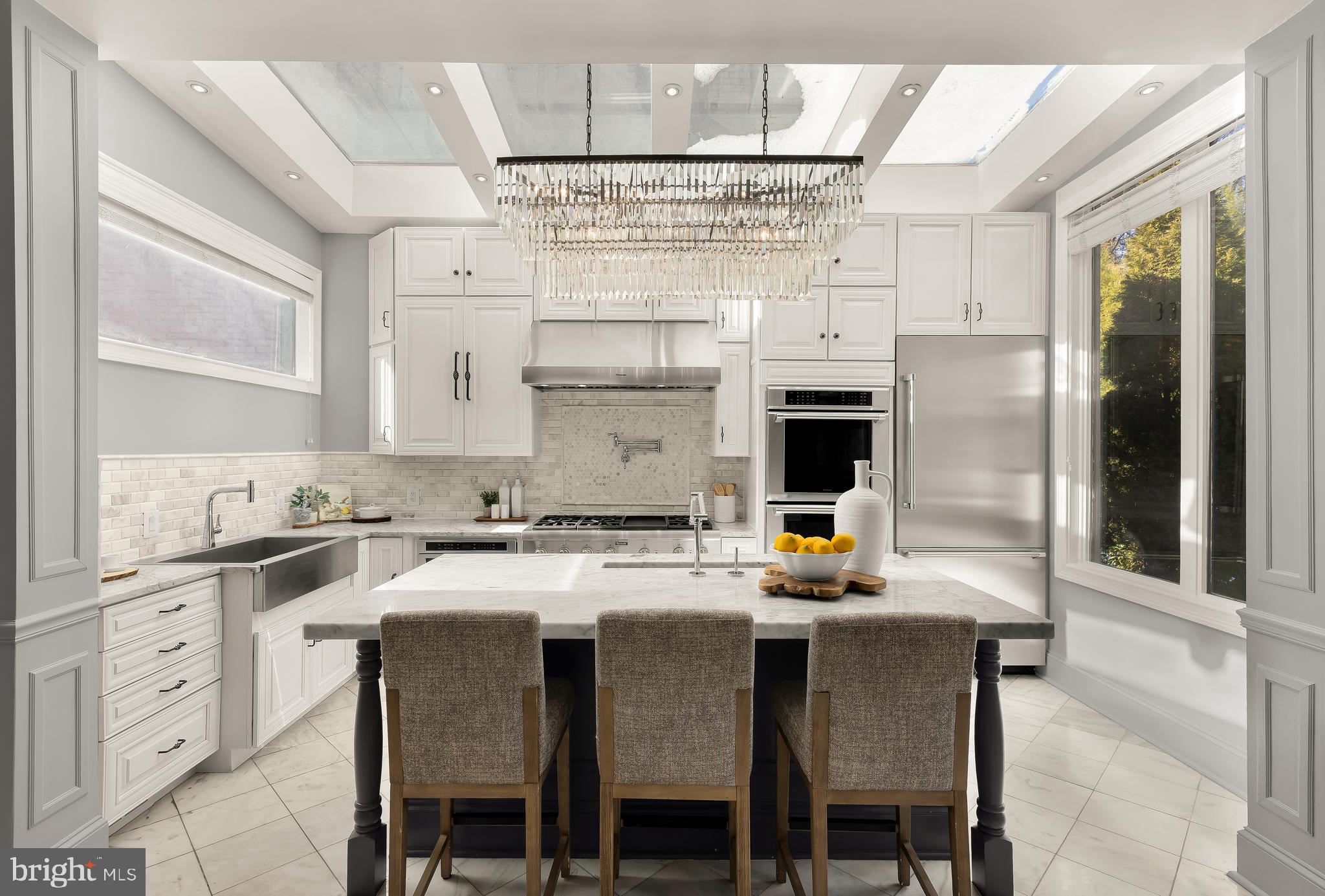 2200 DECATUR PLACE NW