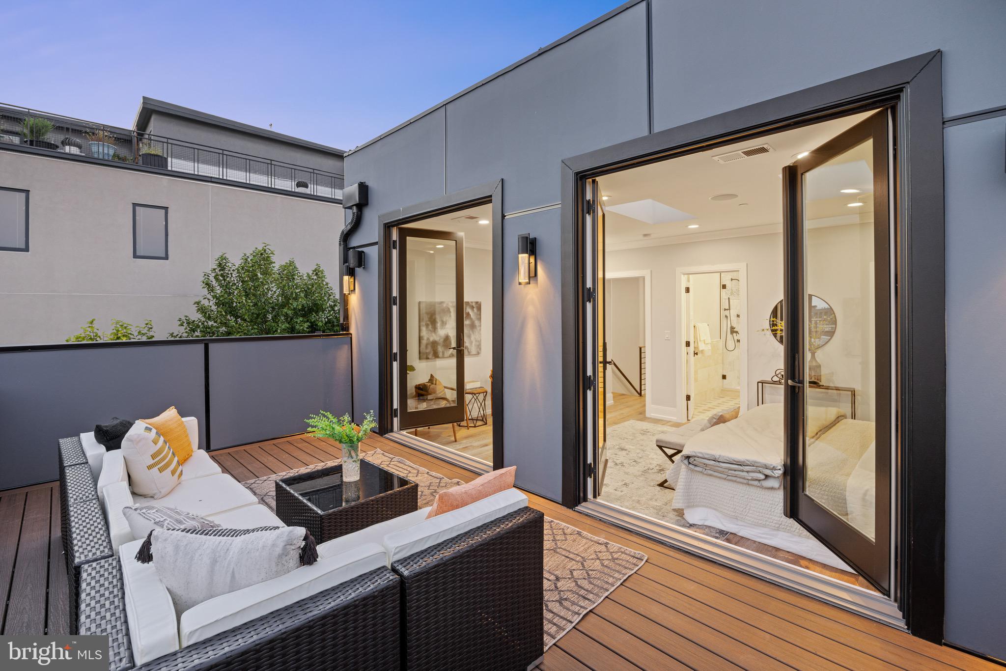 1444 BELMONT ST NW 302