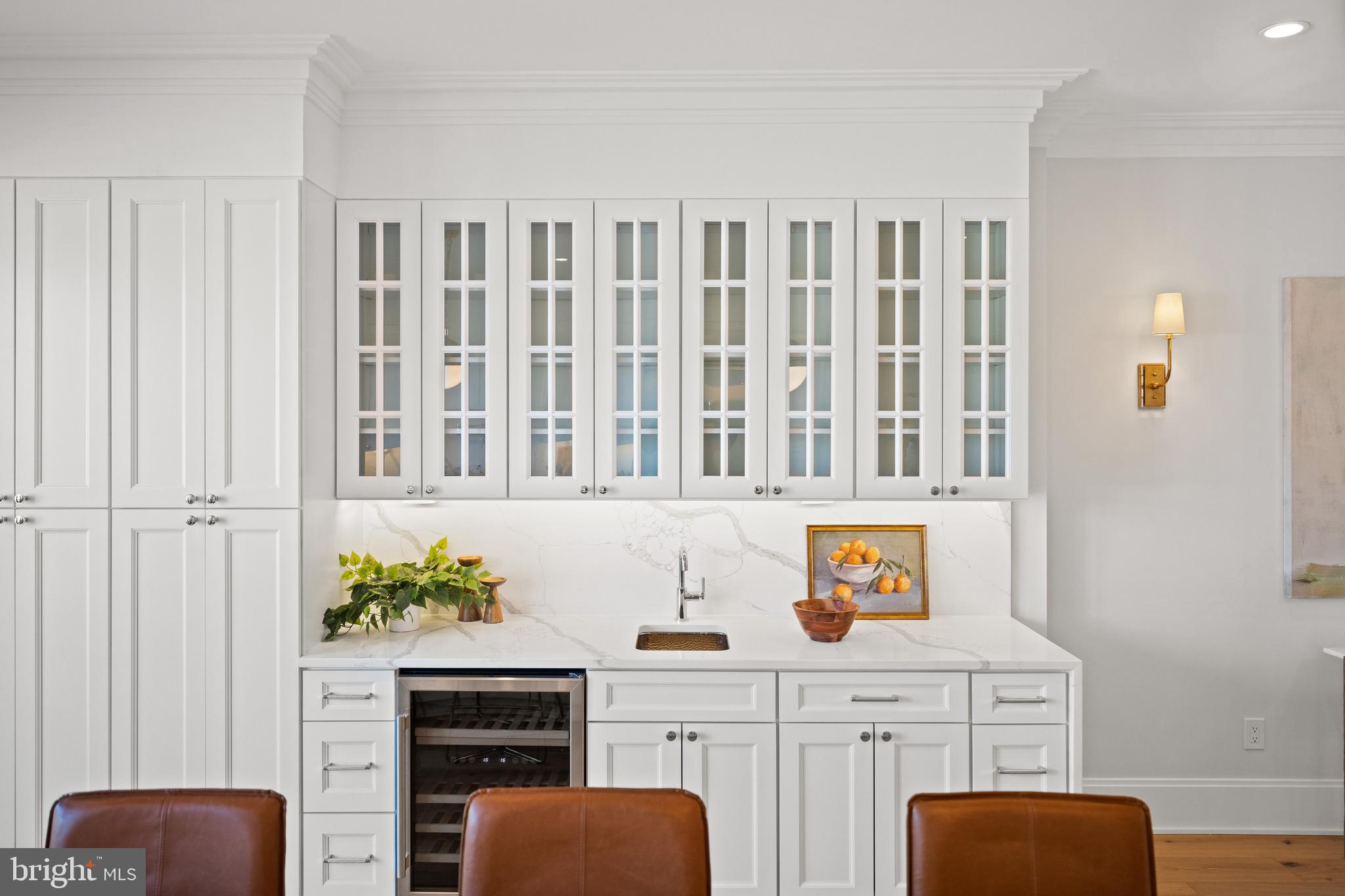 1863 NEWTON STREET NW