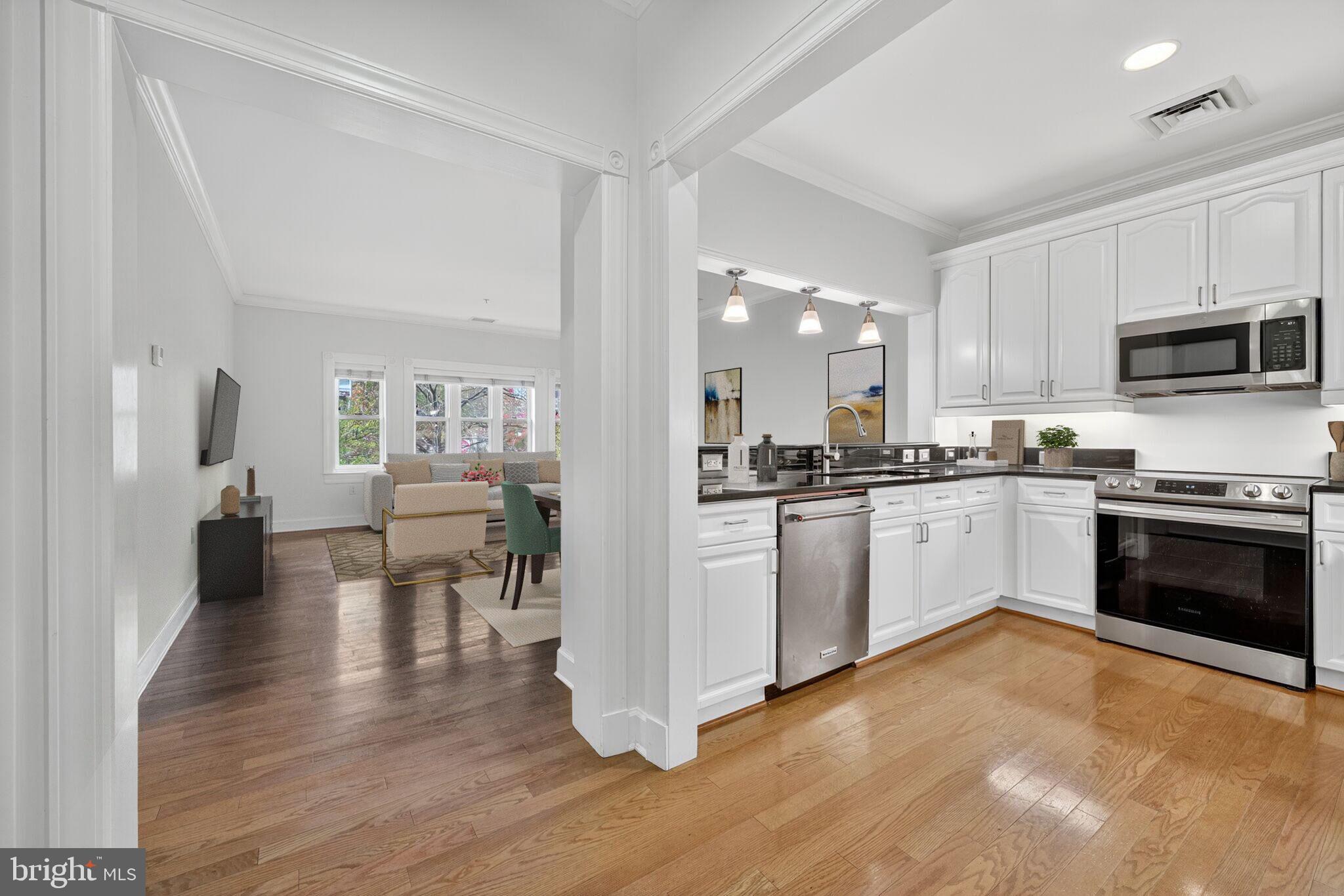 401 13TH STREET NE 203
