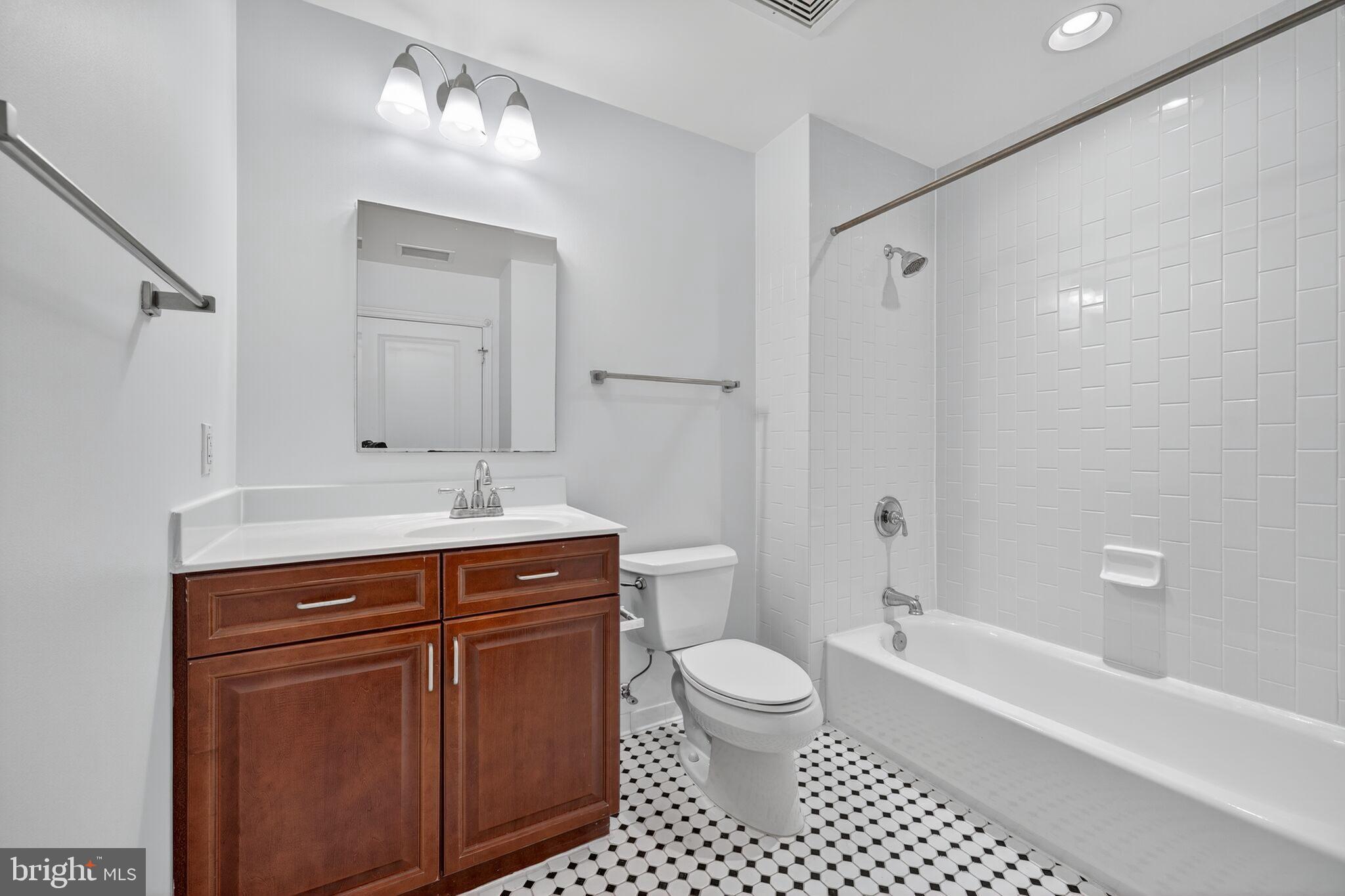 401 13TH STREET NE 203
