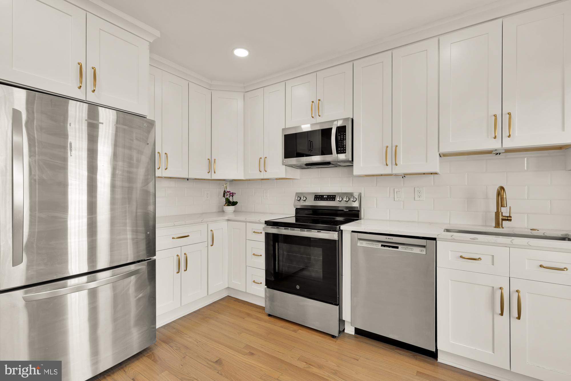 2205 OBSERVATORY PLACE NW