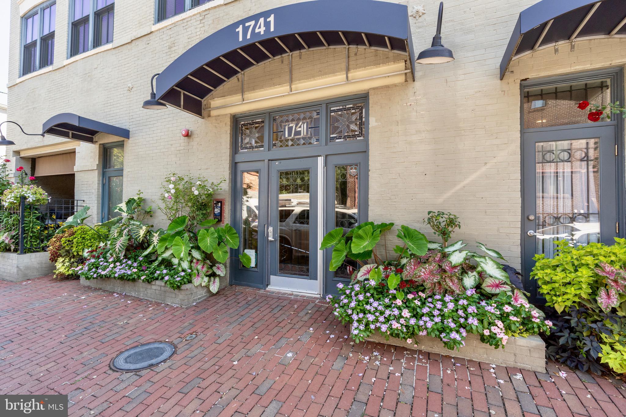 1741 JOHNSON AVENUE NW 301