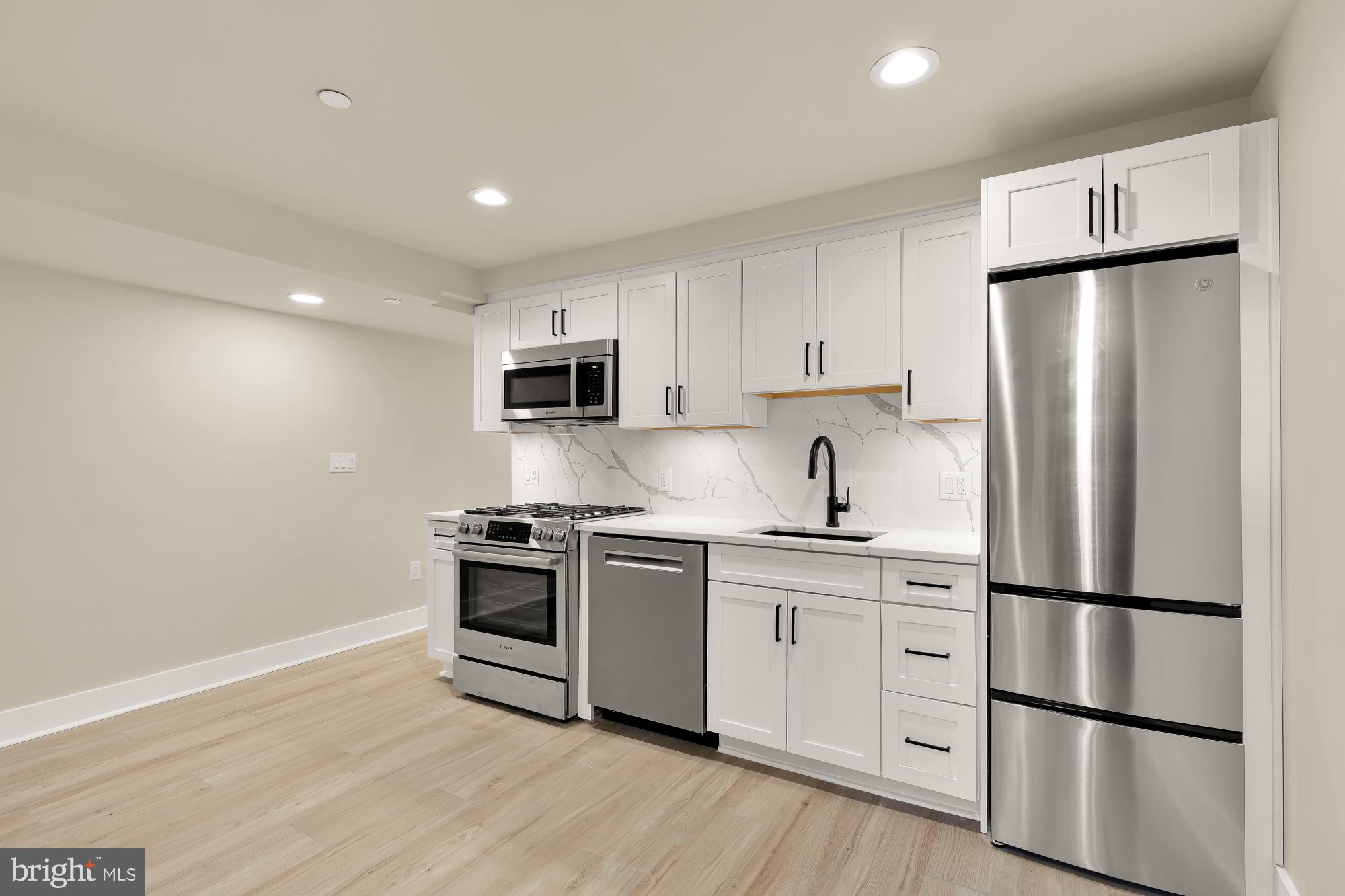 422 WARNER STREET NW