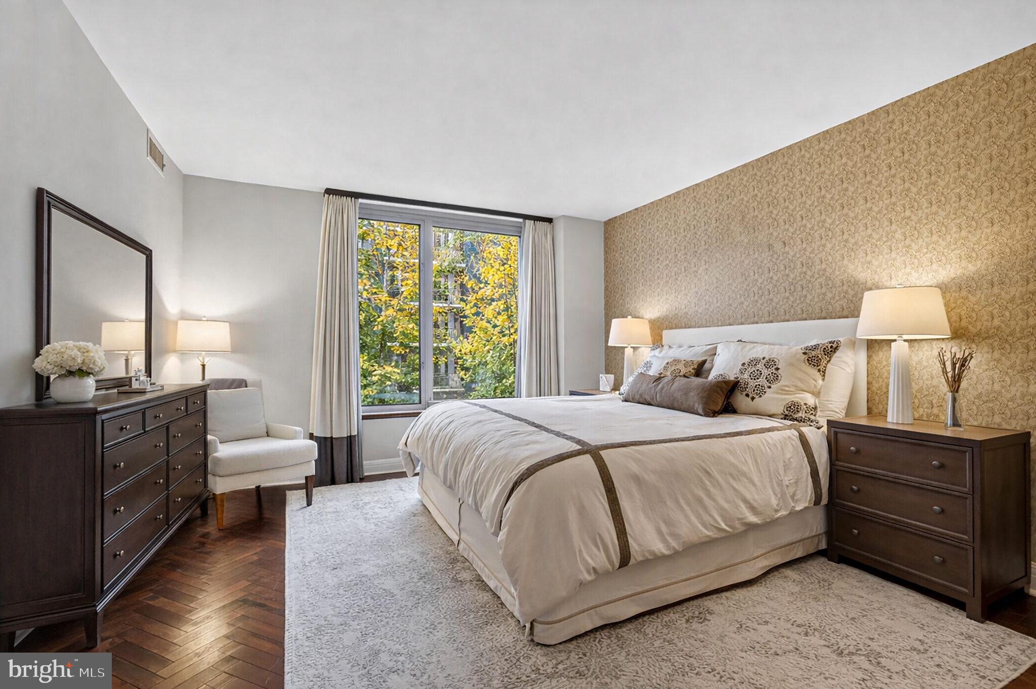 1111 23RD STREET NW 2B