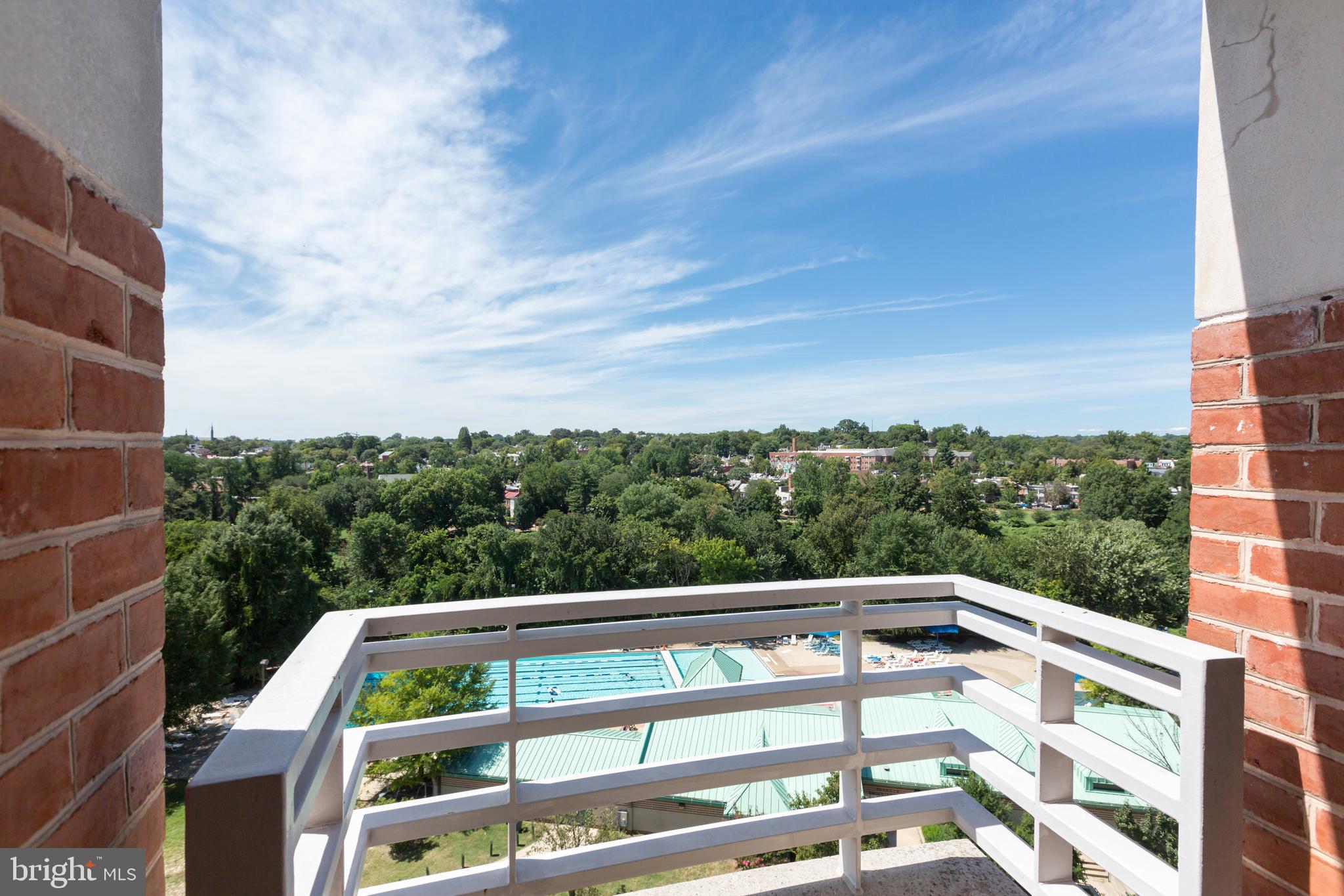 1275 25TH STREET NW 800