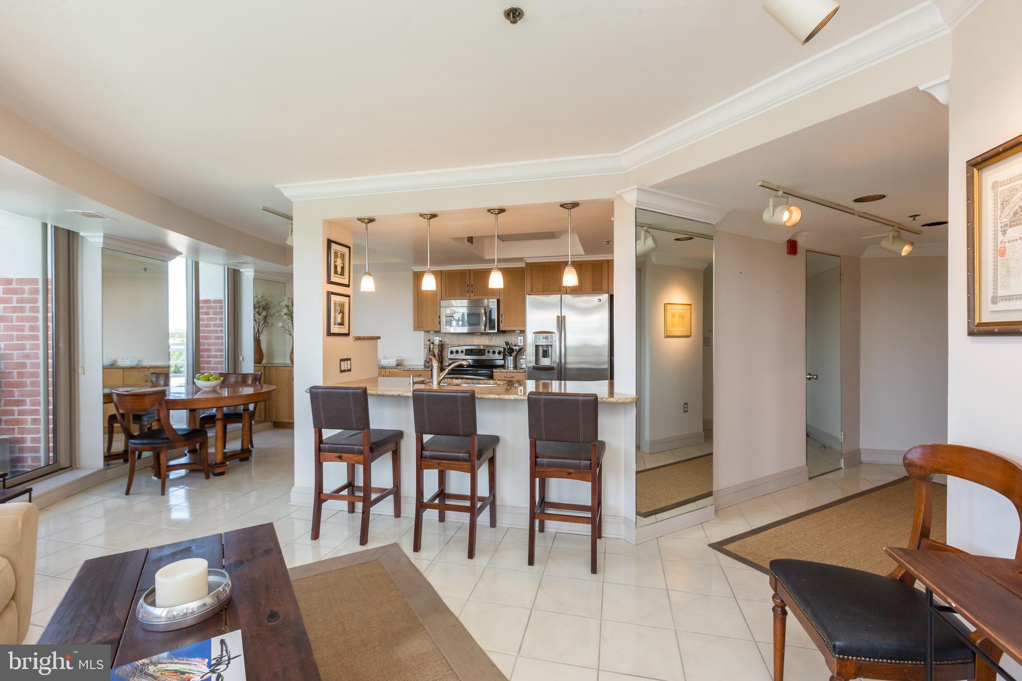 1275 25TH STREET NW 800
