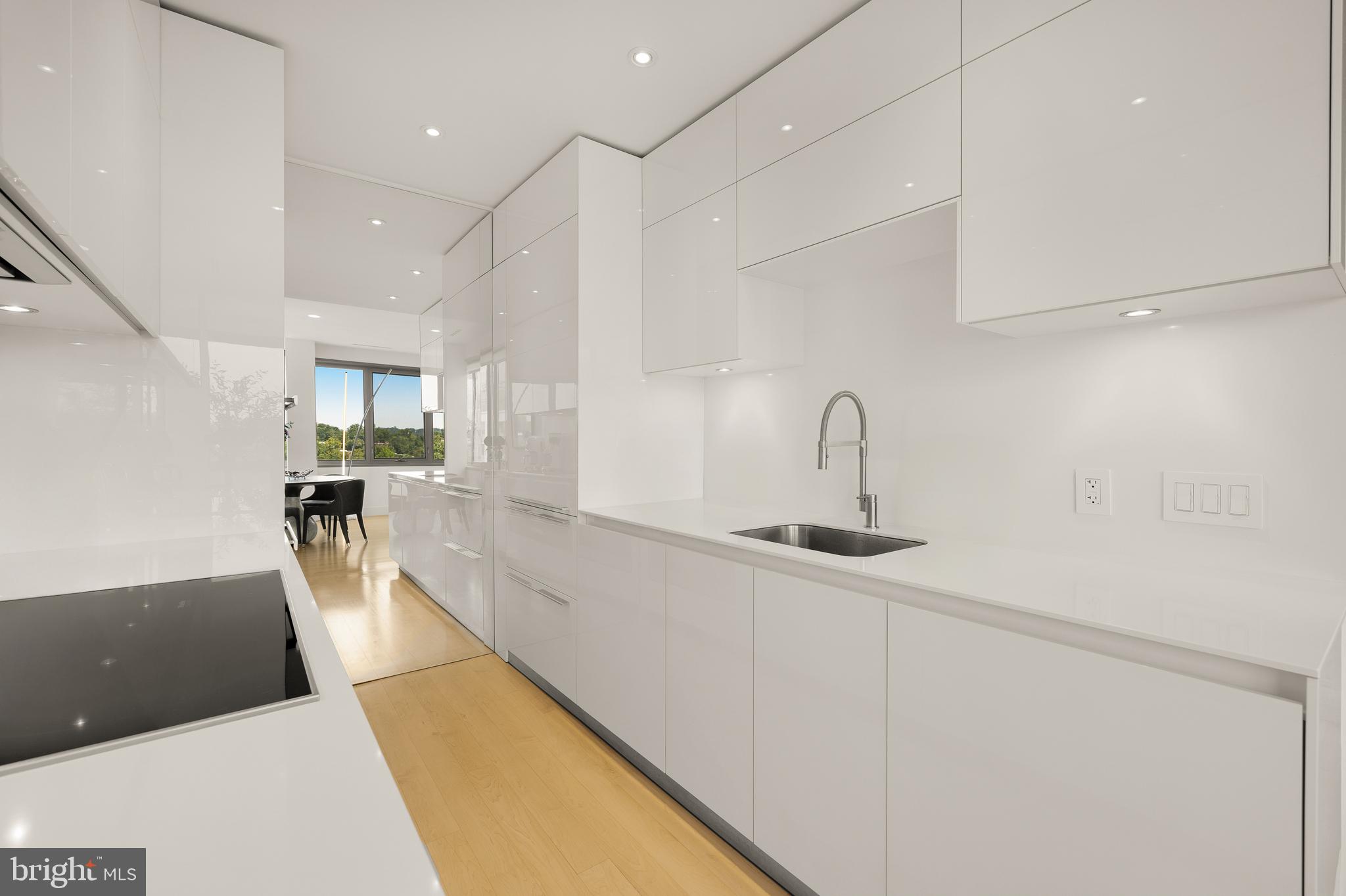 2501 M STREET NW 704