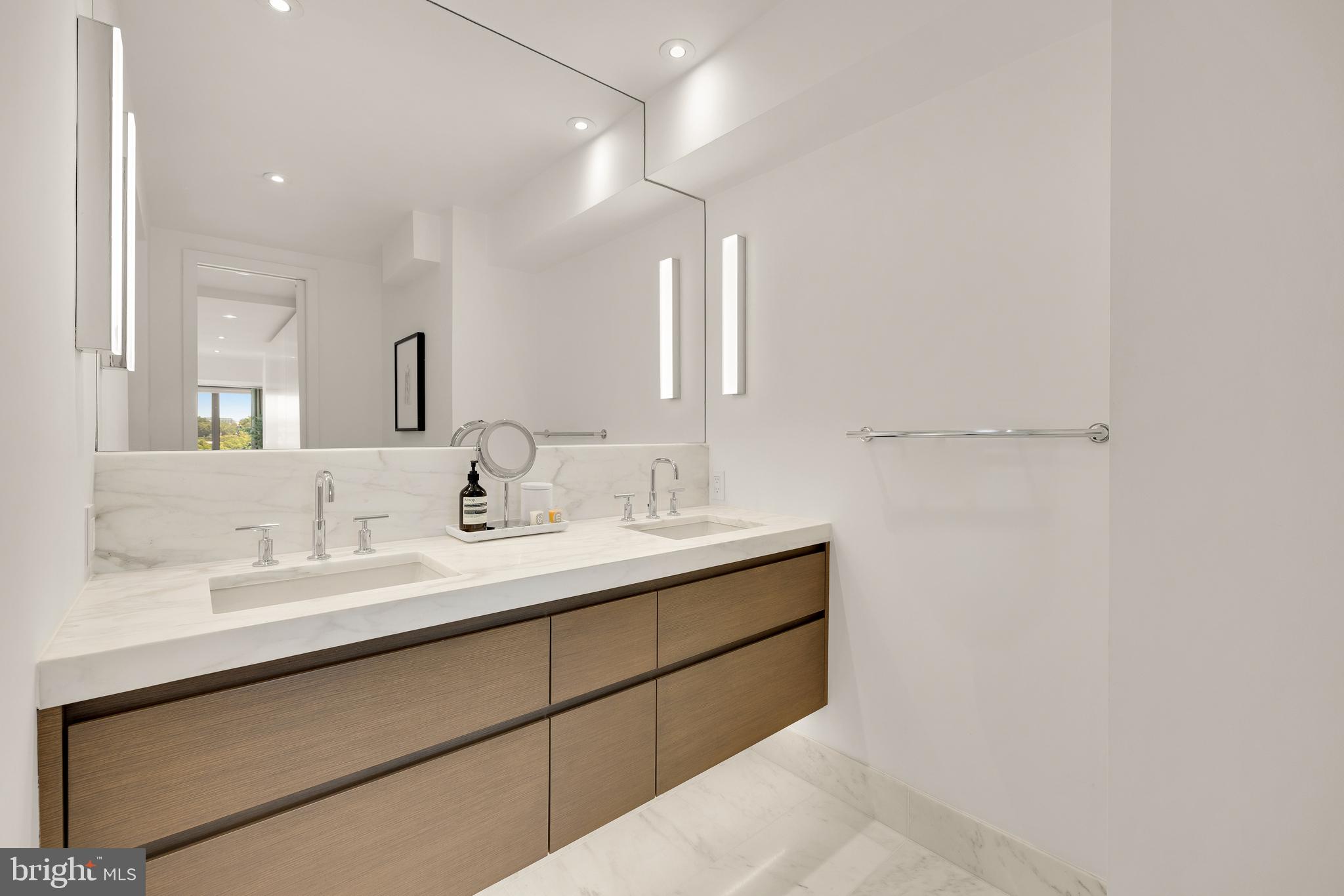 2501 M STREET NW 704