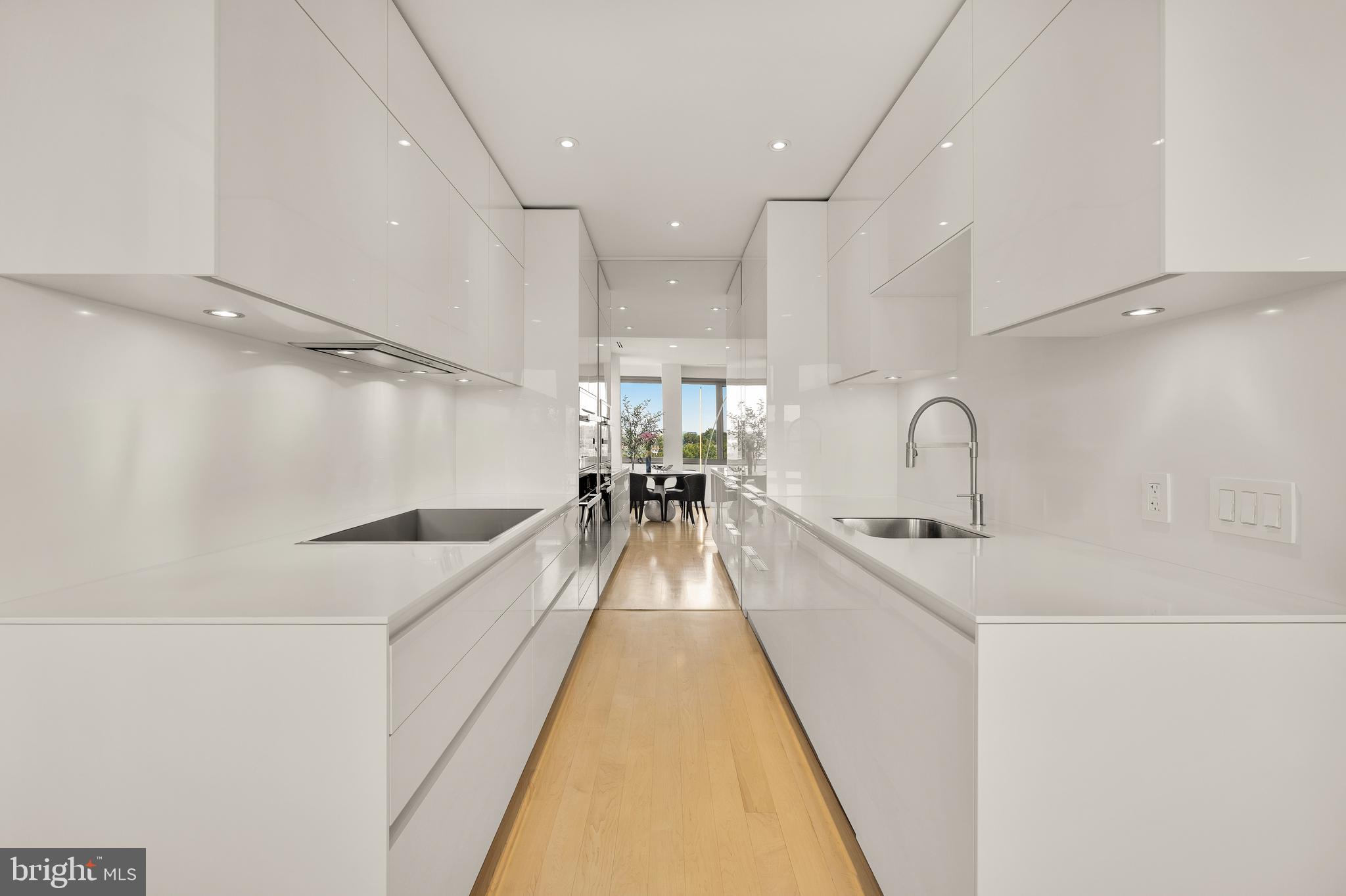 2501 M STREET NW 704