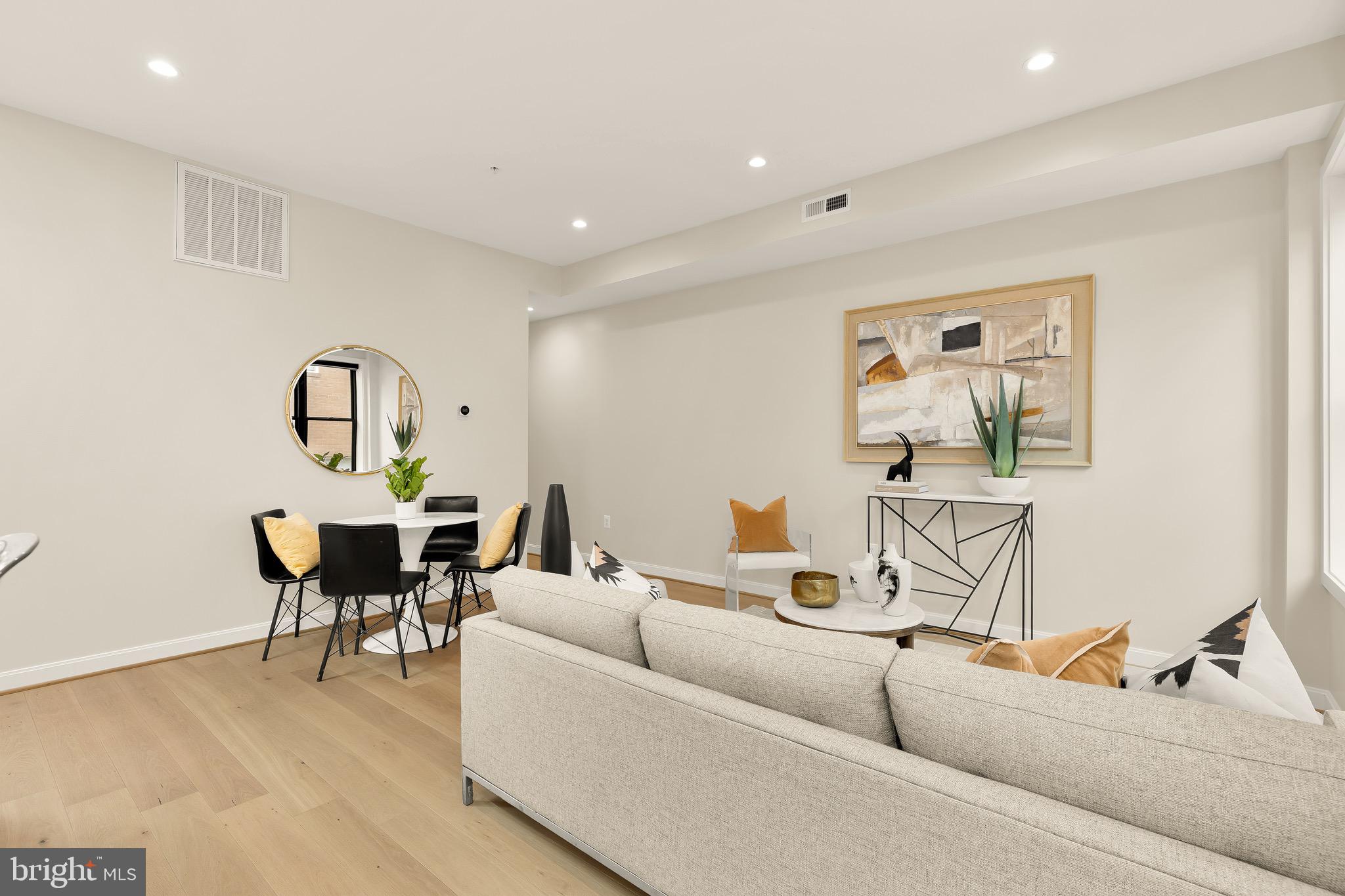 1402 12TH STREET NW 10