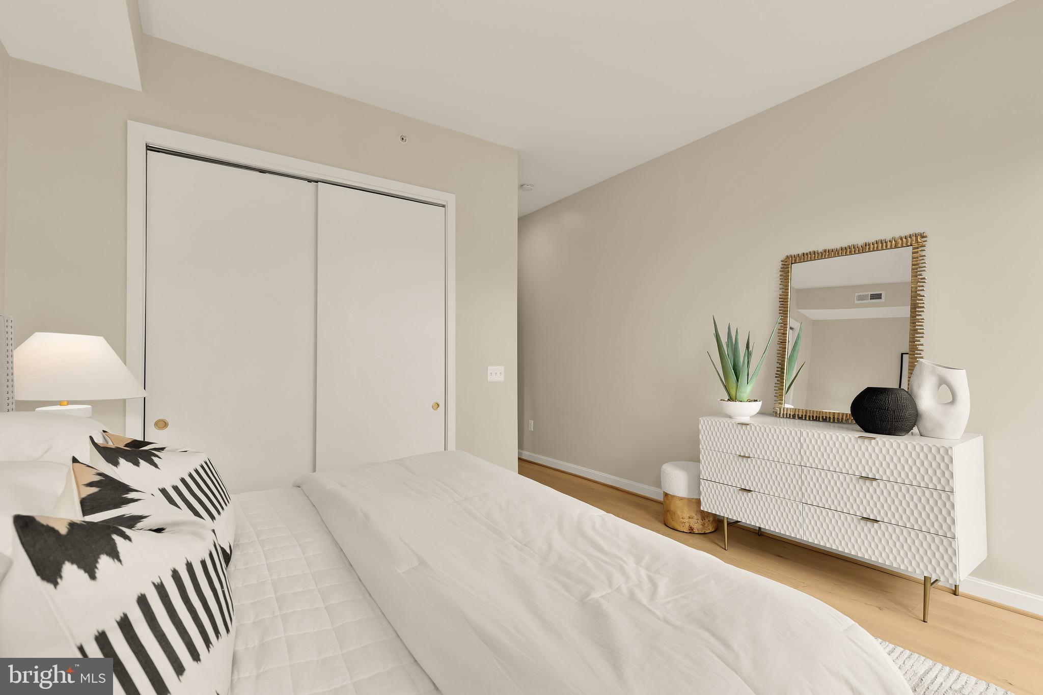 1402 12TH STREET NW 10