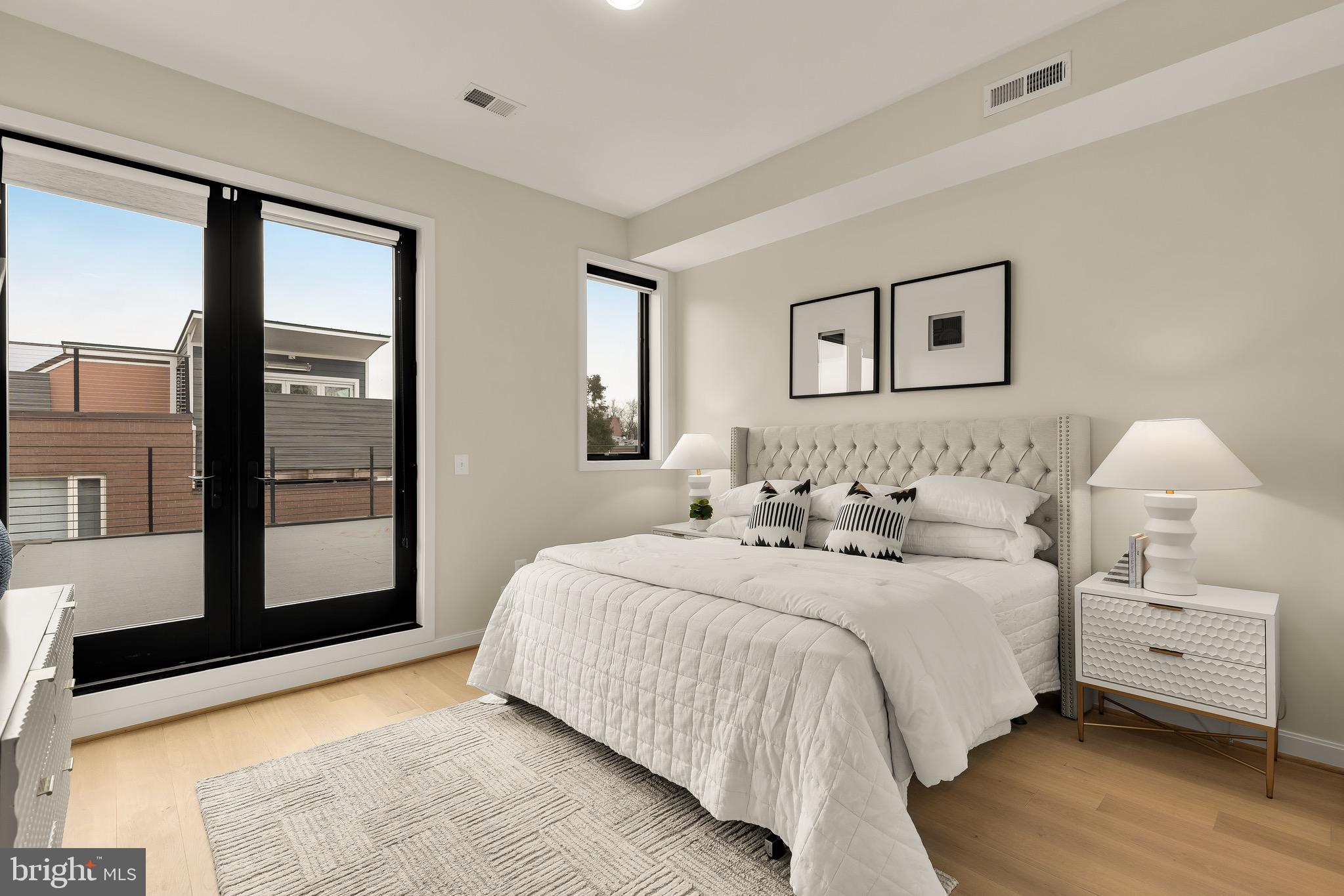 1402 12TH STREET NW 10