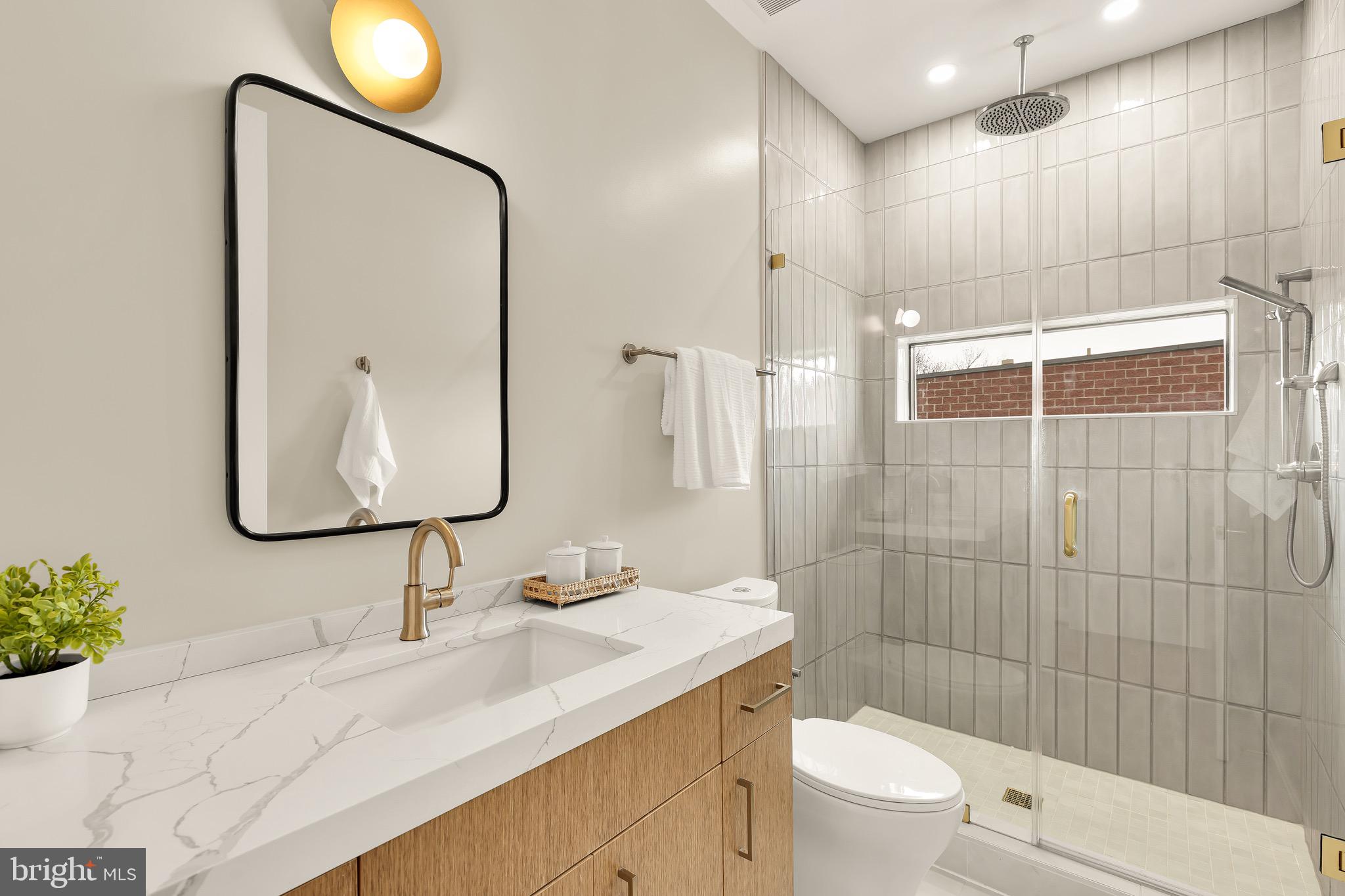 1402 12TH STREET NW 10