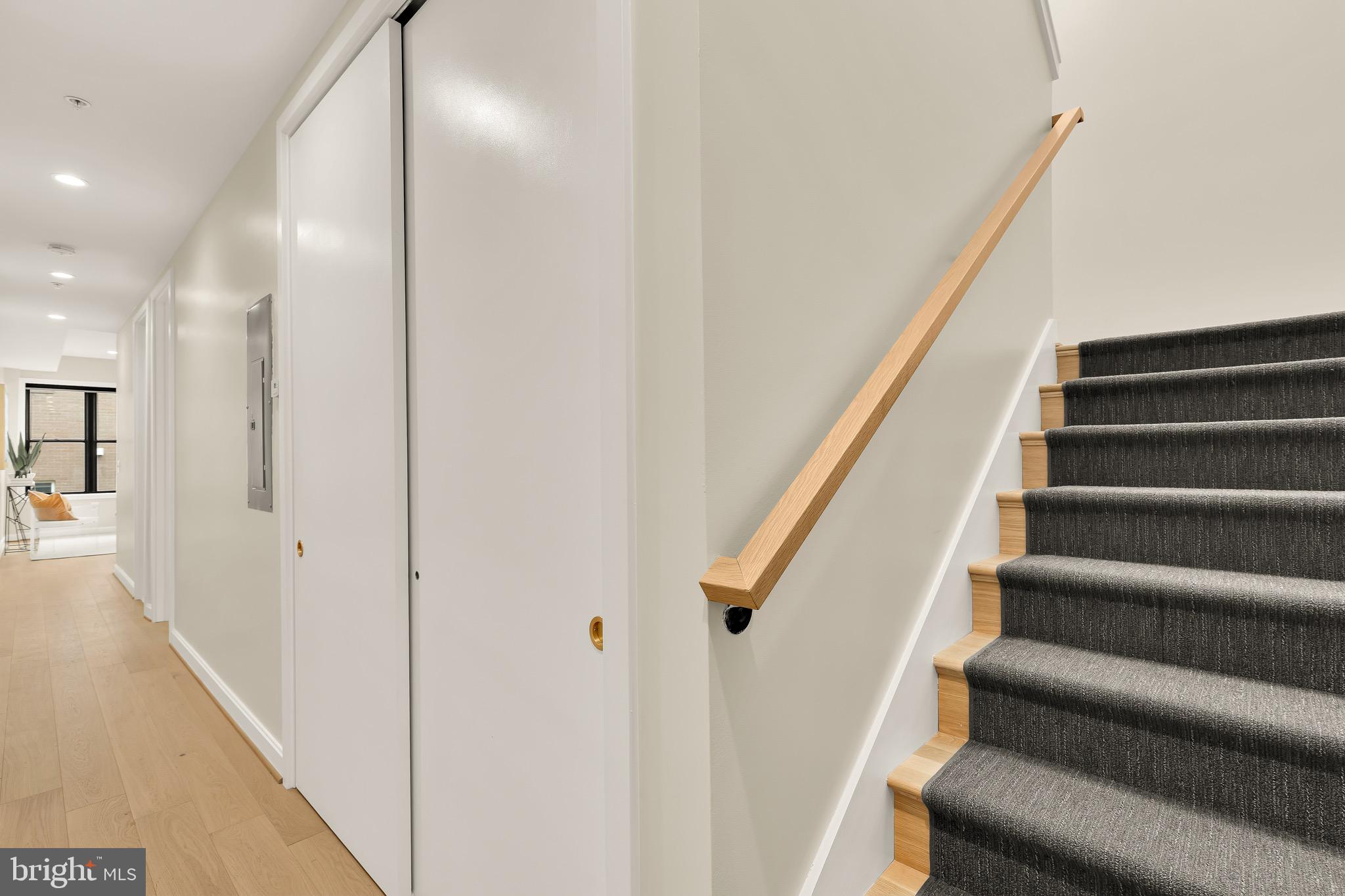 1402 12TH STREET NW 10