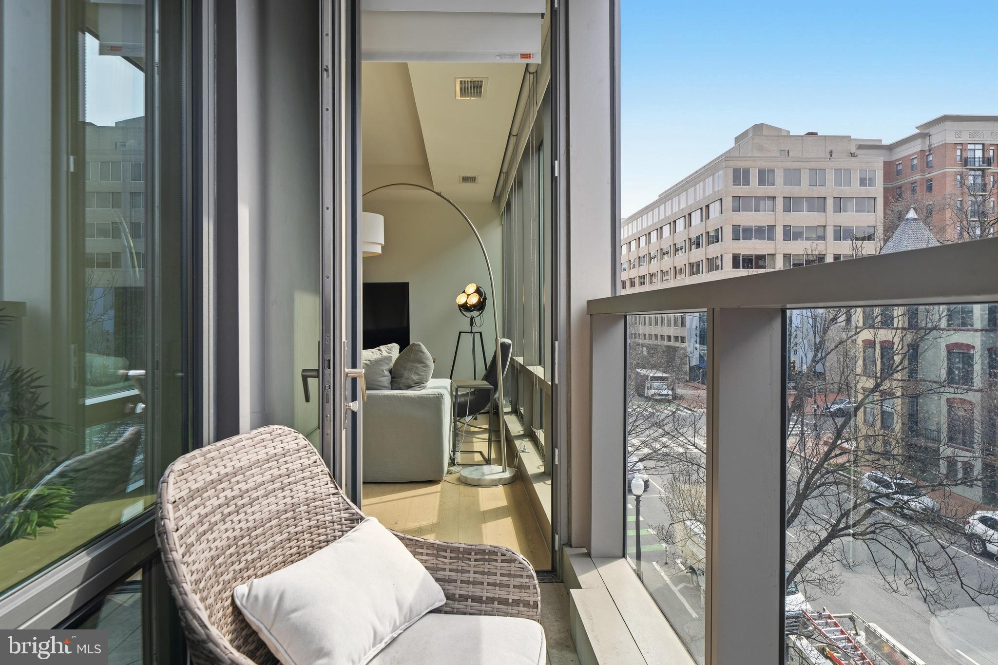 2501 M STREET NW 306