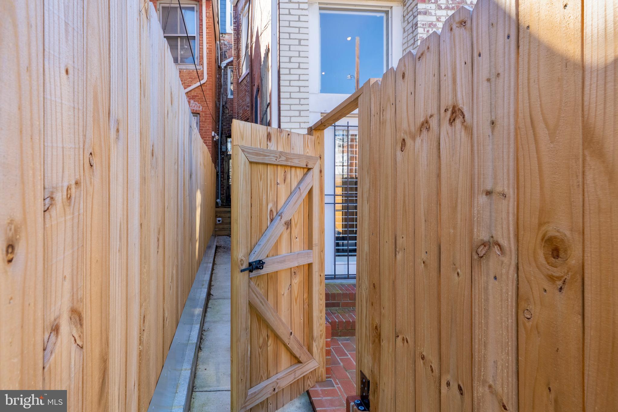 1433 S STREET NW 2