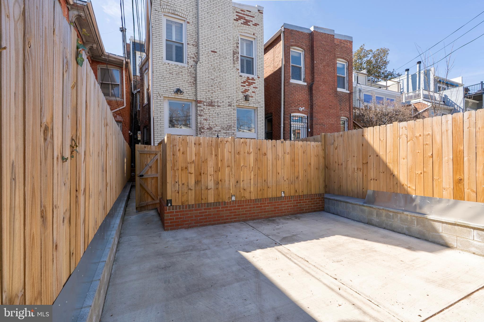1433 S STREET NW 2