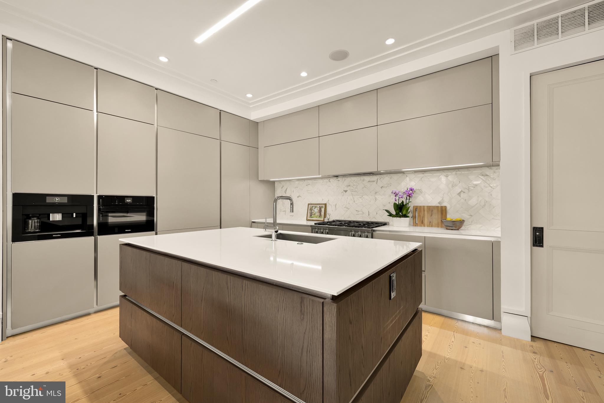 1837 WYOMING AVENUE NW B