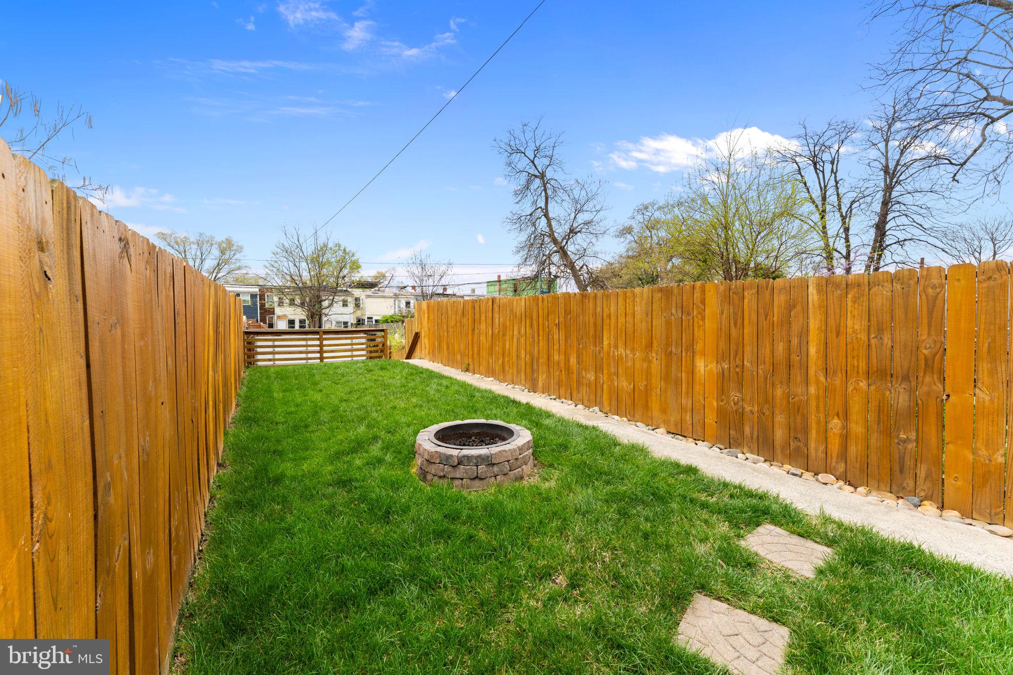 1283 OATES STREET NE