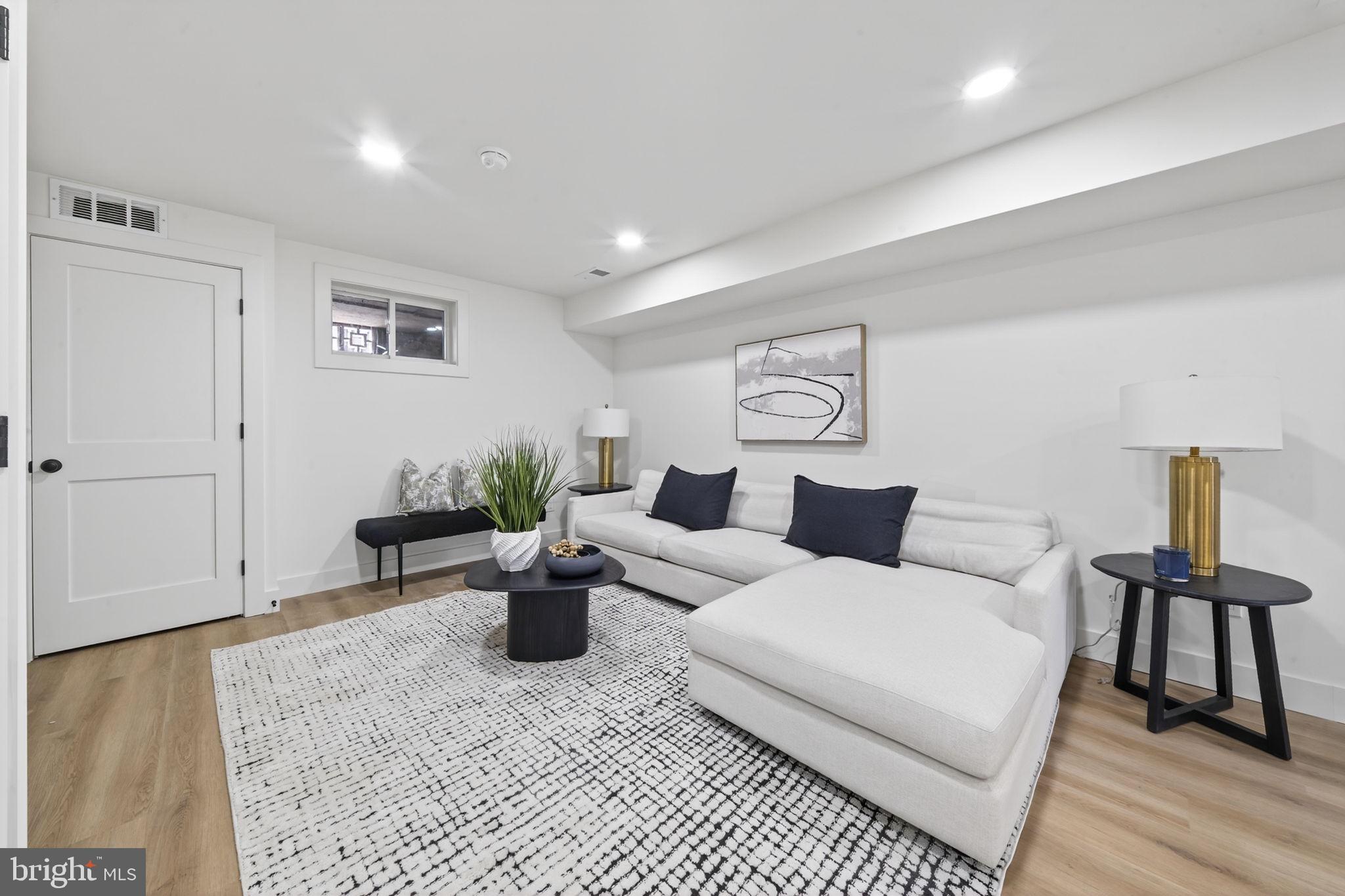 609 HARVARD STREET NW