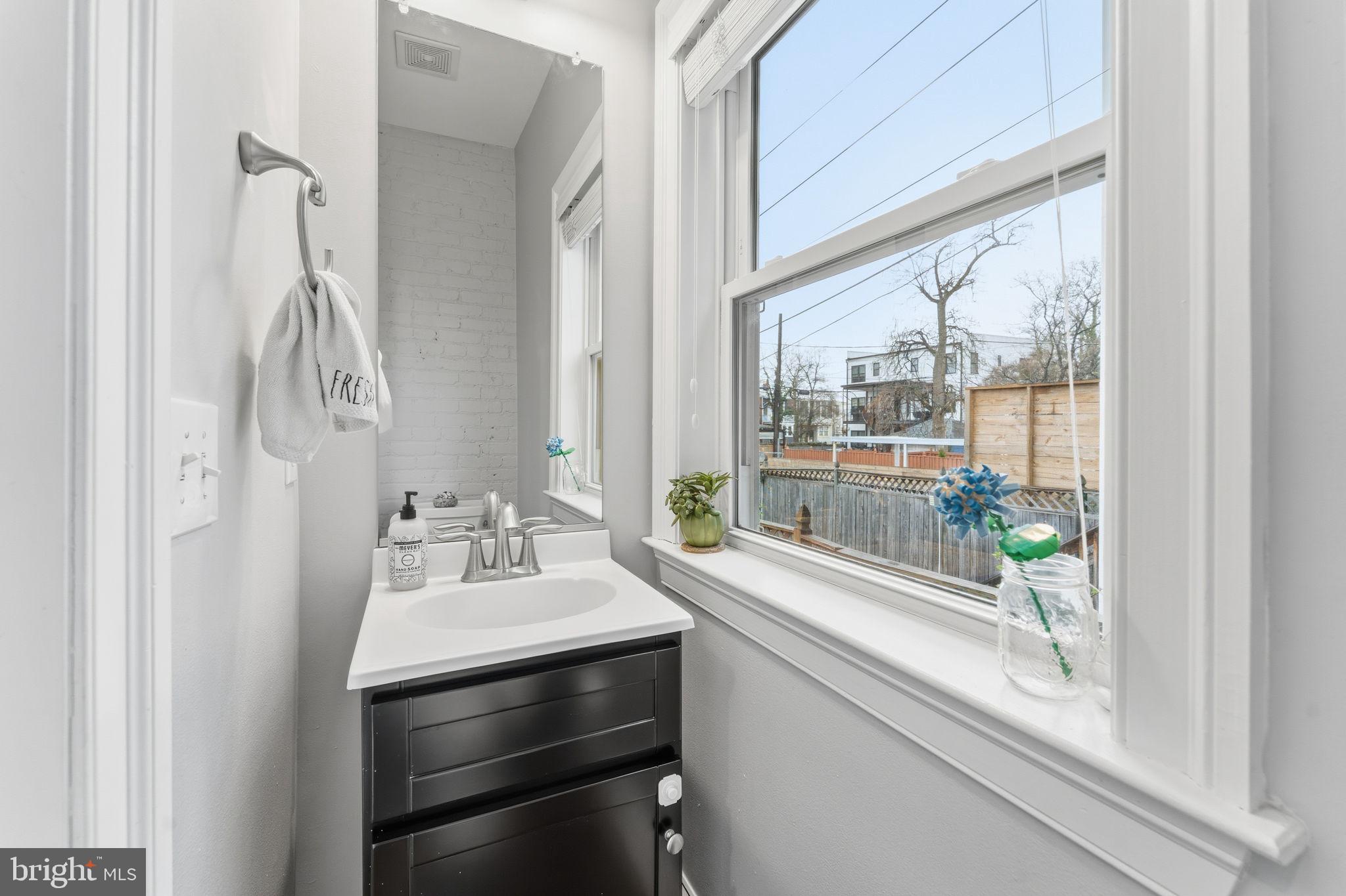 424 SHEPHERD STREET NW