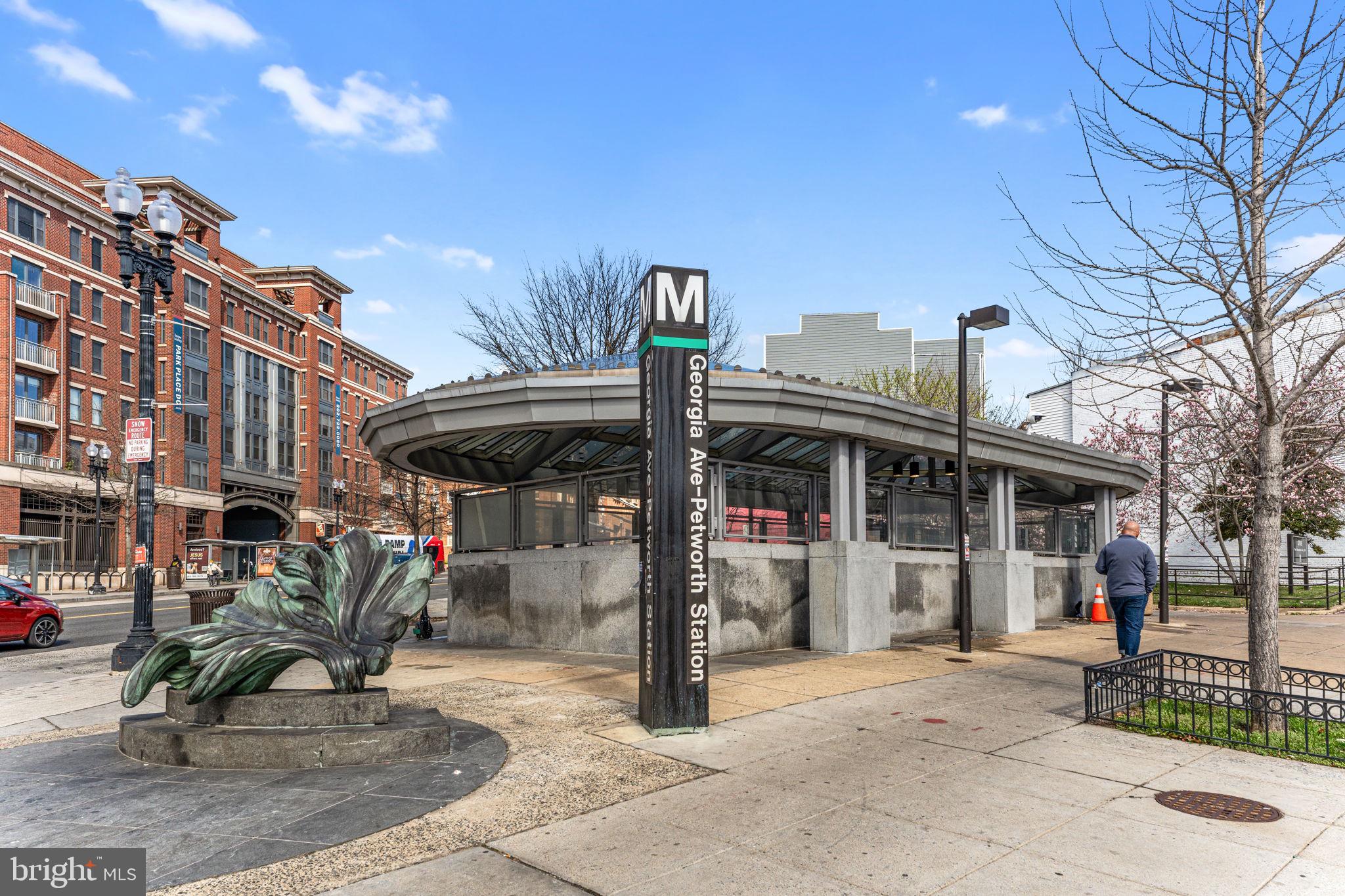 424 SHEPHERD STREET NW