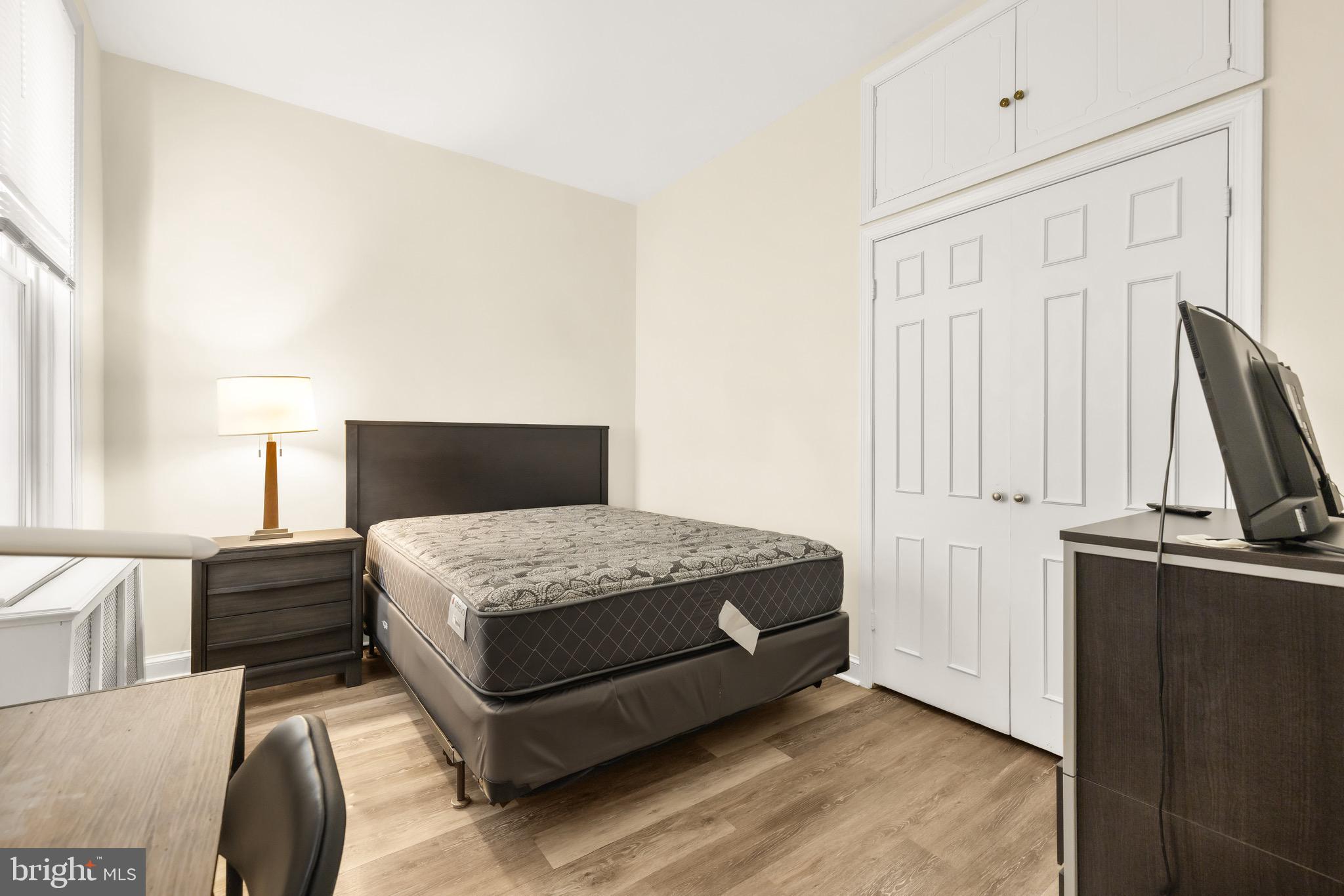 323 MARYLAND AVENUE NE