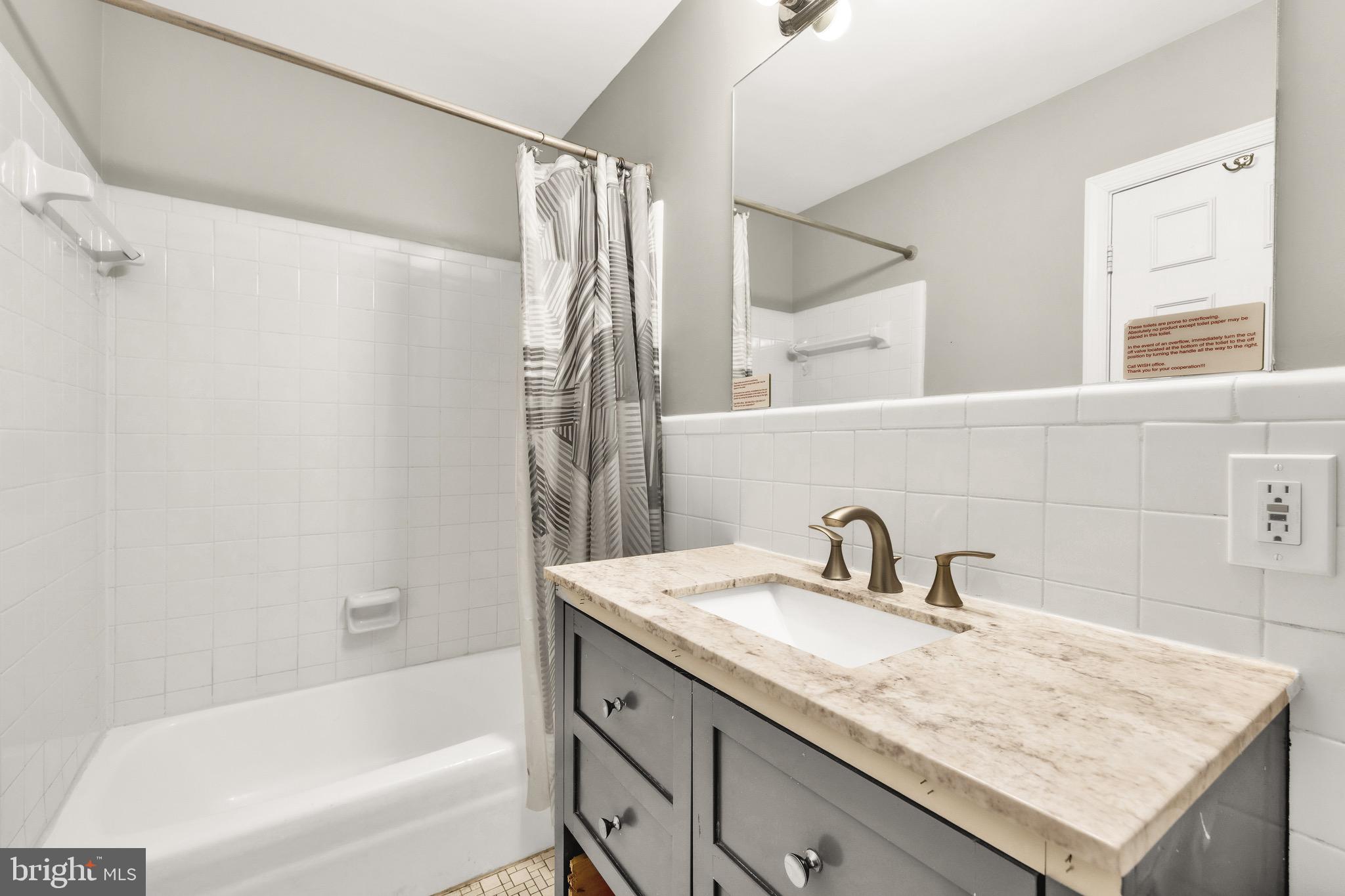 323 MARYLAND AVENUE NE